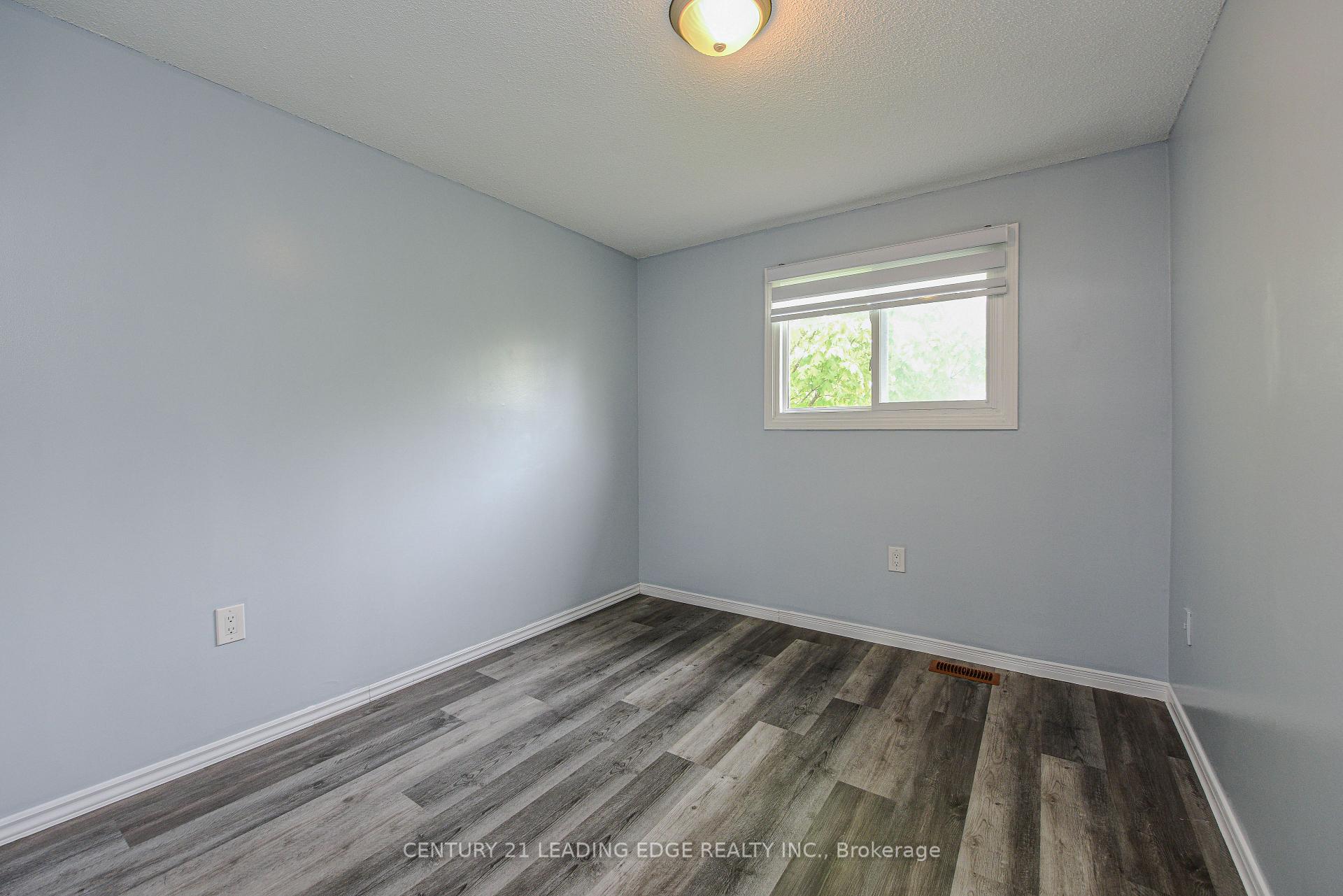 Photo 31 of 169 Hickling Trail, Barrie, Grove East — HOMEH