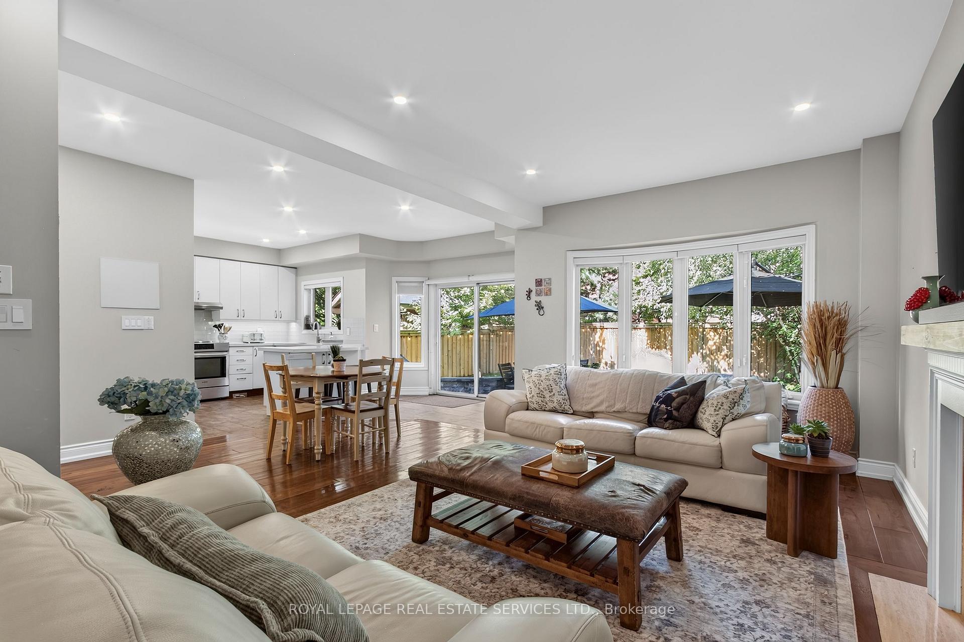 Photo 14 of 2329 Glenfield Road, Oakville, West Oak Trails — HOMEH