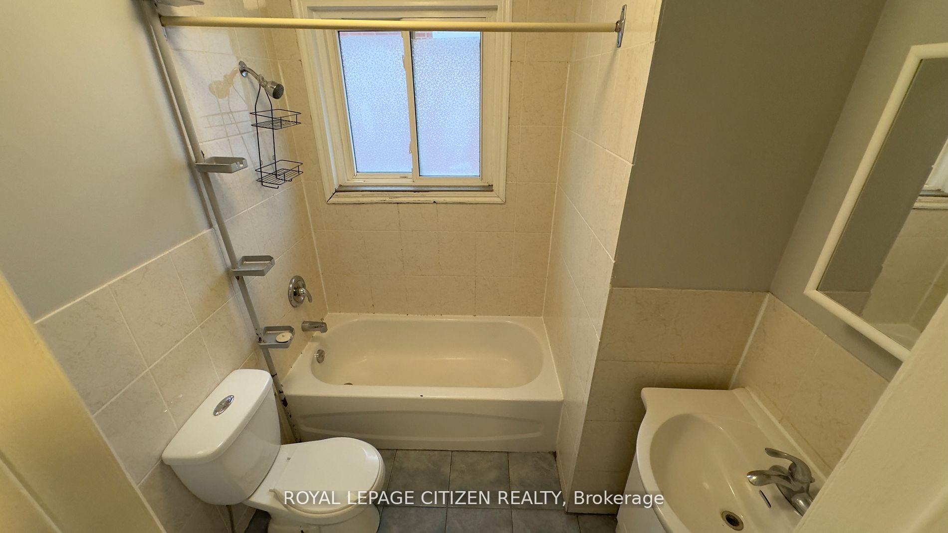 Photo 10 of Unit UPPER, 199 Habitant Drive, North York, Humbermede — HOMEH