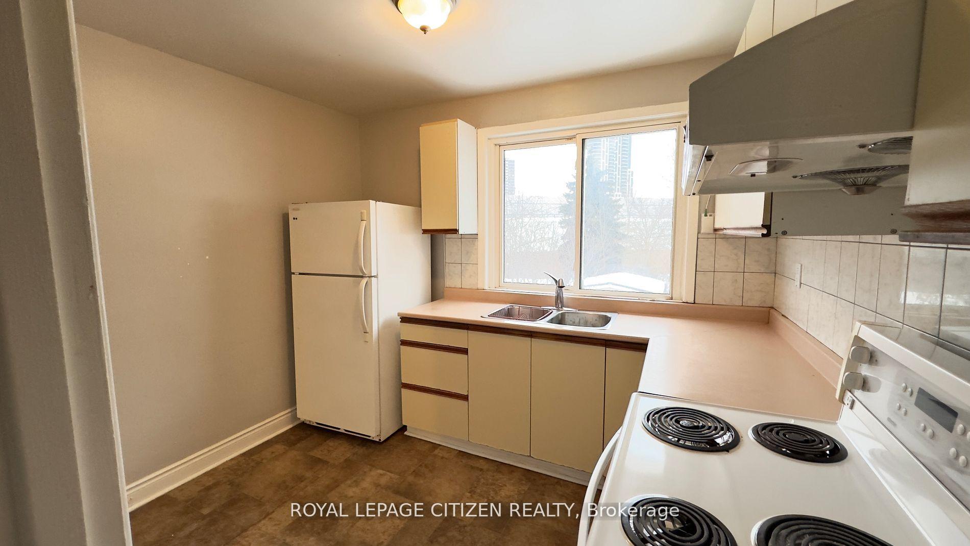 Photo 14 of Unit UPPER, 199 Habitant Drive, North York, Humbermede — HOMEH