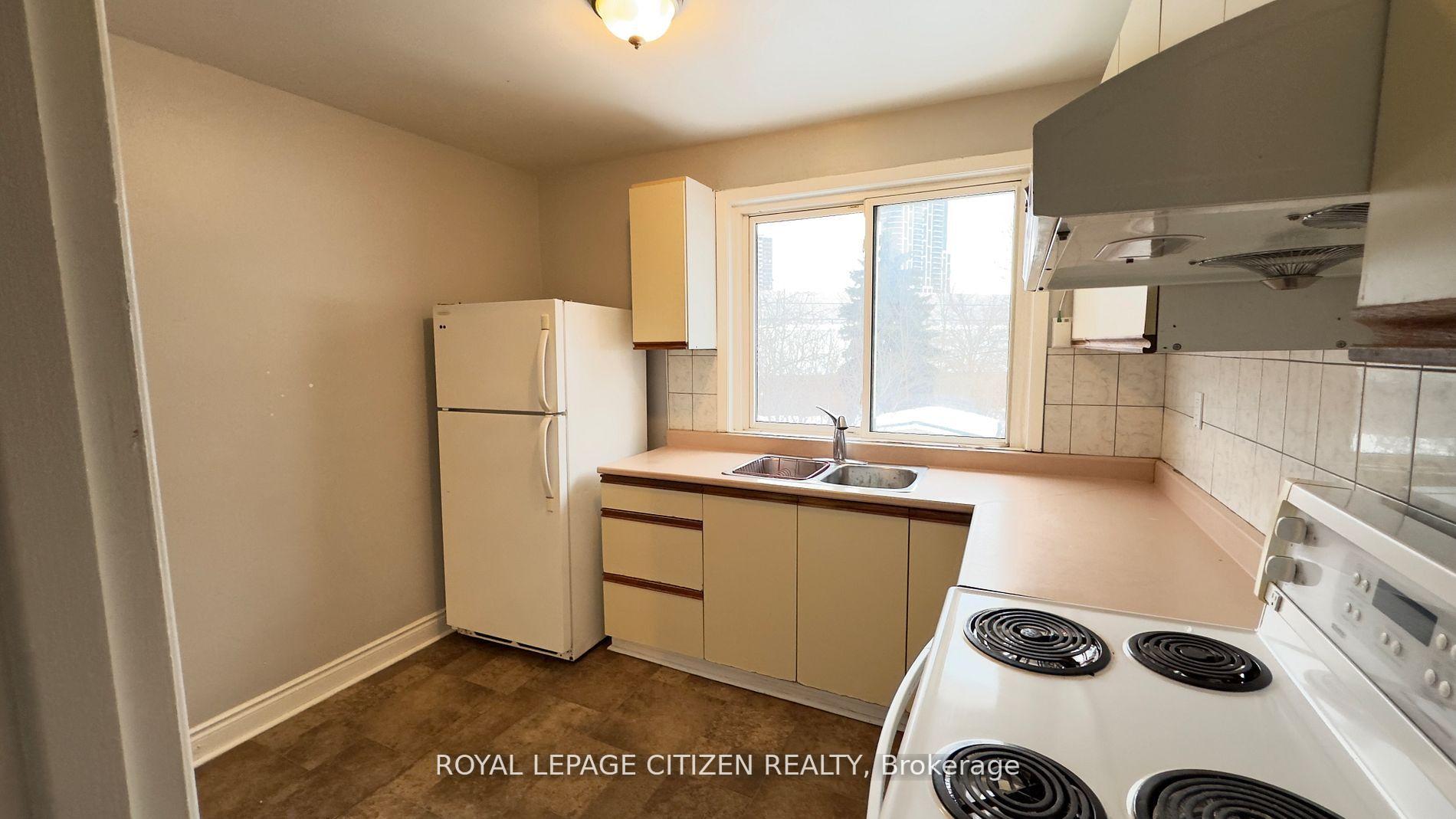 Photo 15 of Unit UPPER, 199 Habitant Drive, North York, Humbermede — HOMEH