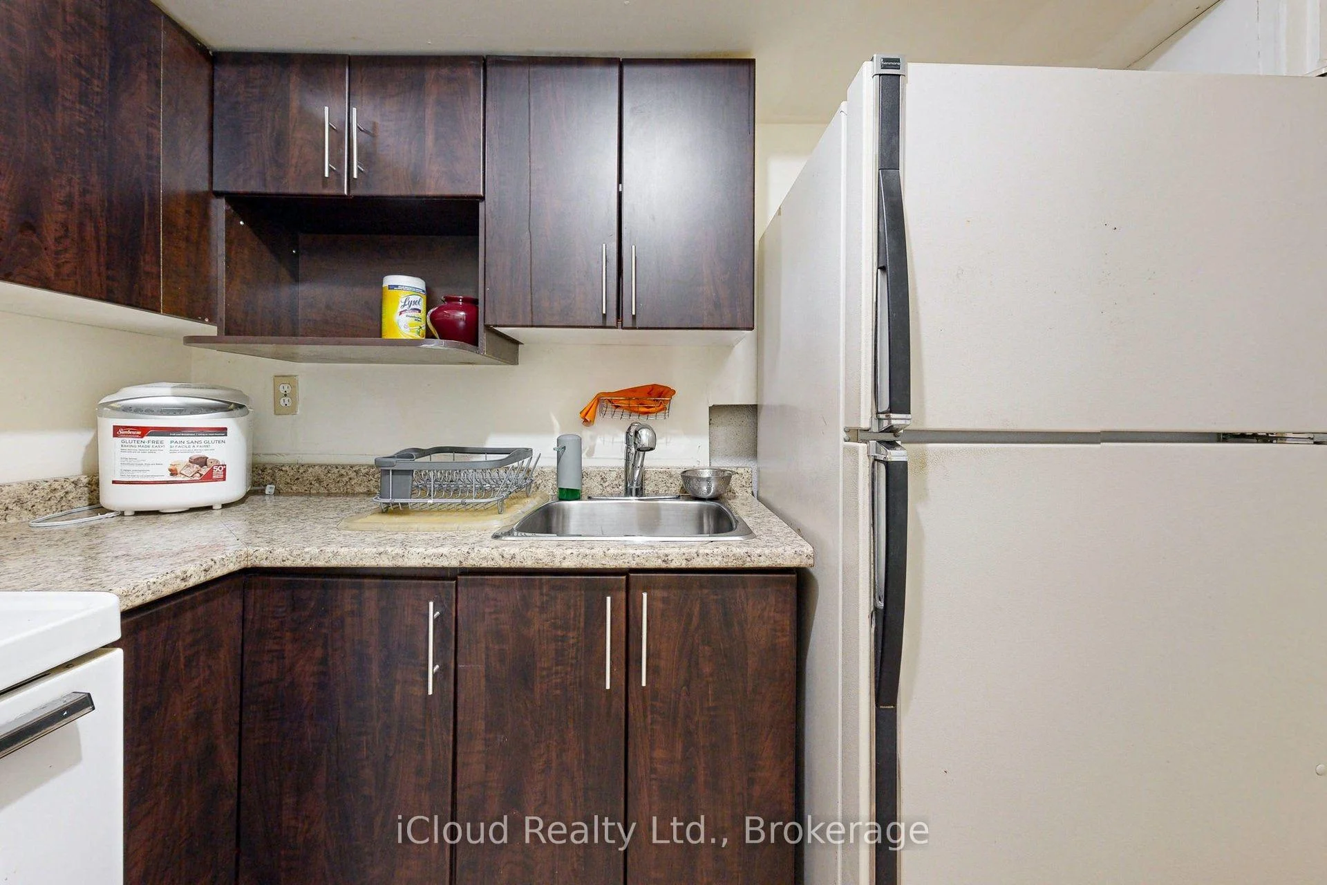 Photo 11 of Unit Lower, 50 Denlow Drive, Brampton, Fletcher's West — HOMEH