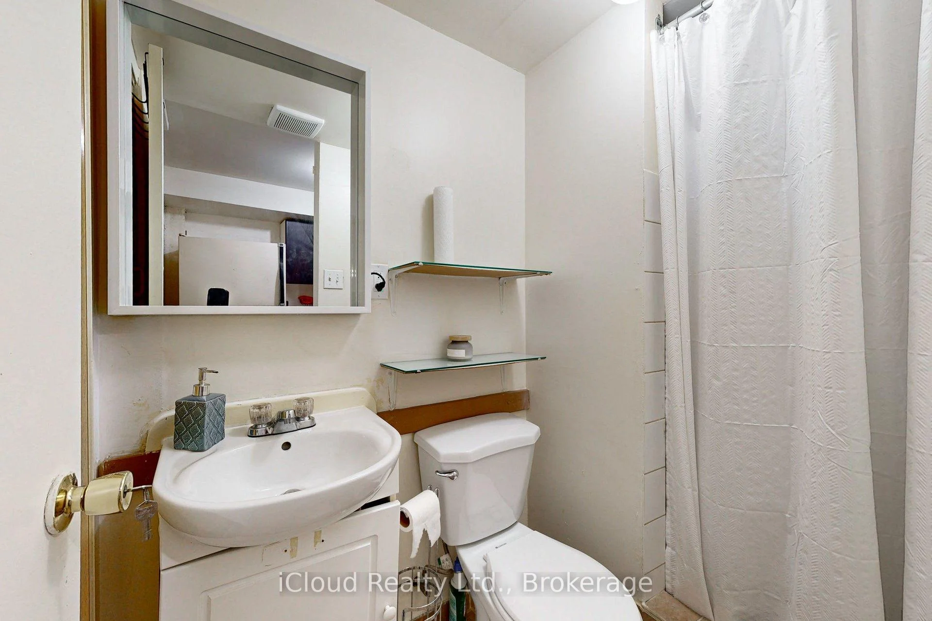Photo 17 of Unit Lower, 50 Denlow Drive, Brampton, Fletcher's West — HOMEH