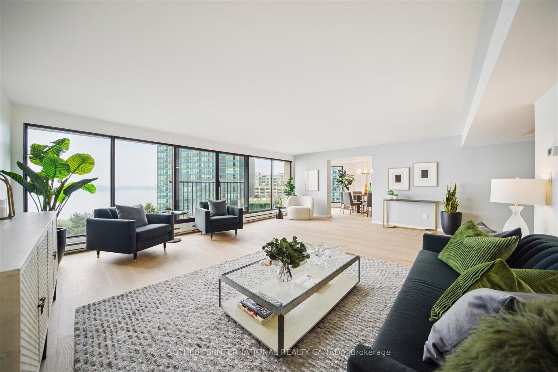Photo 5 of Unit 1110, 65 Harbour Square, Toronto, Waterfront Communities — HOMEH