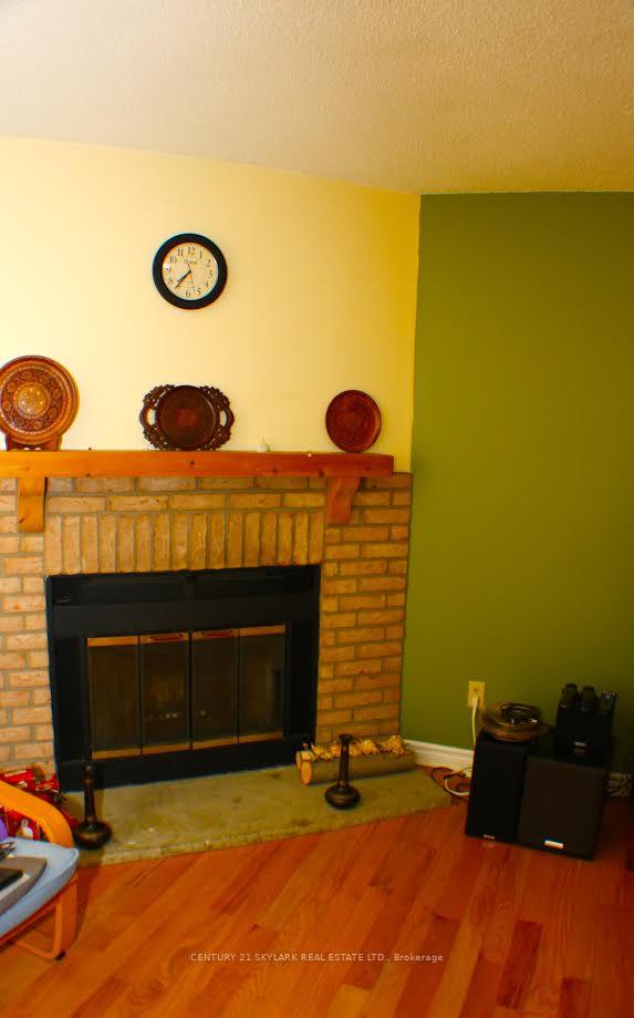 Photo 15 of 173 Lech Walesa Drive, Mississauga, Fairview — HOMEH