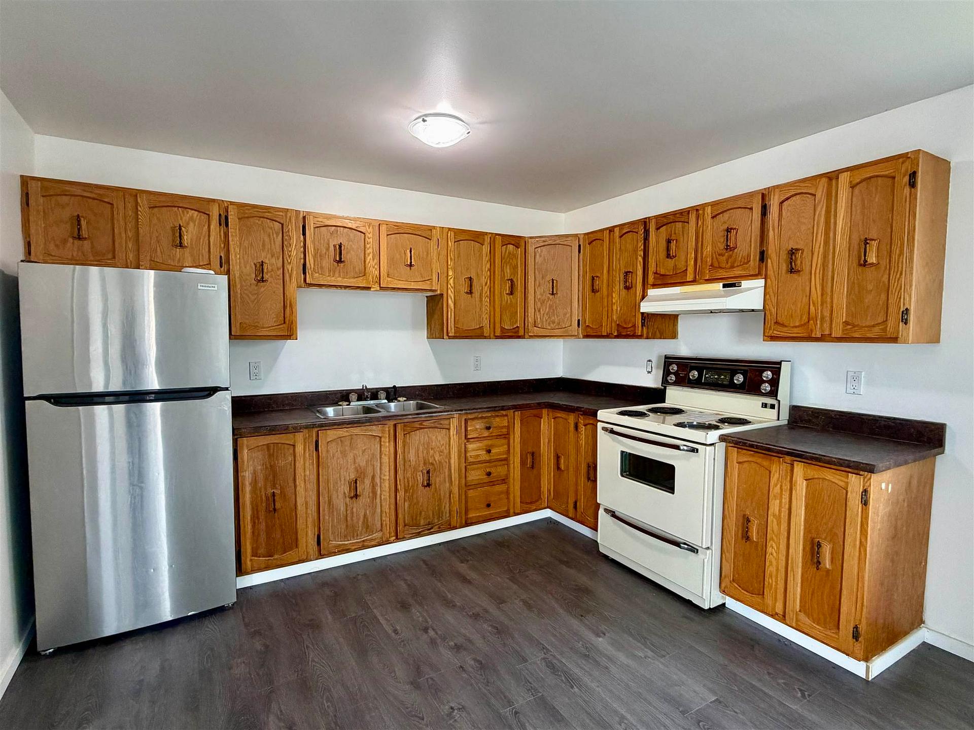 Photo 4 of 9 Lisbon Road, Elliot Lake — HOMEH