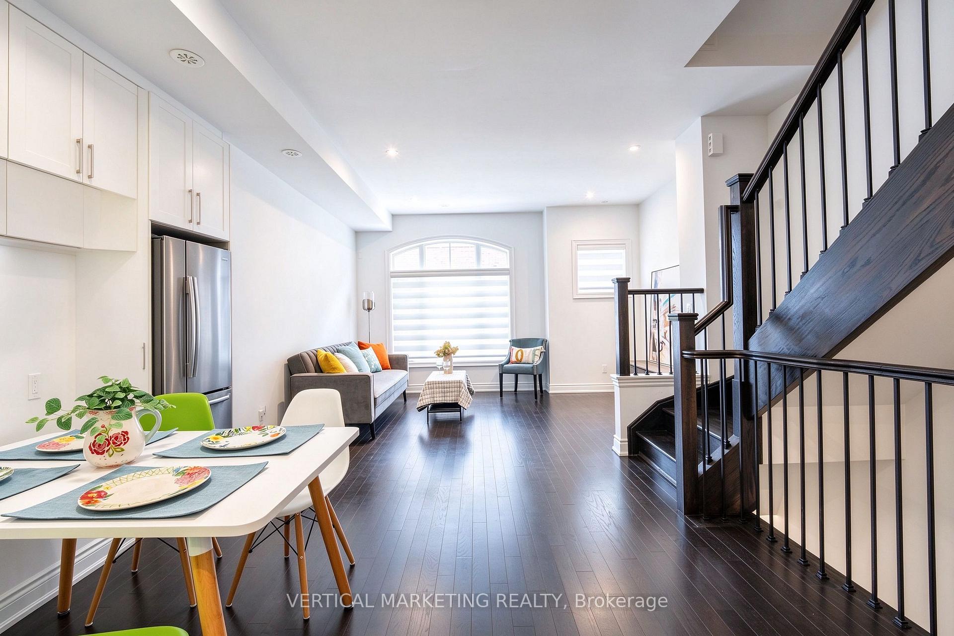 Photo 10 of Unit 72, 40 Lunar Crescent, Mississauga, Streetsville — HOMEH