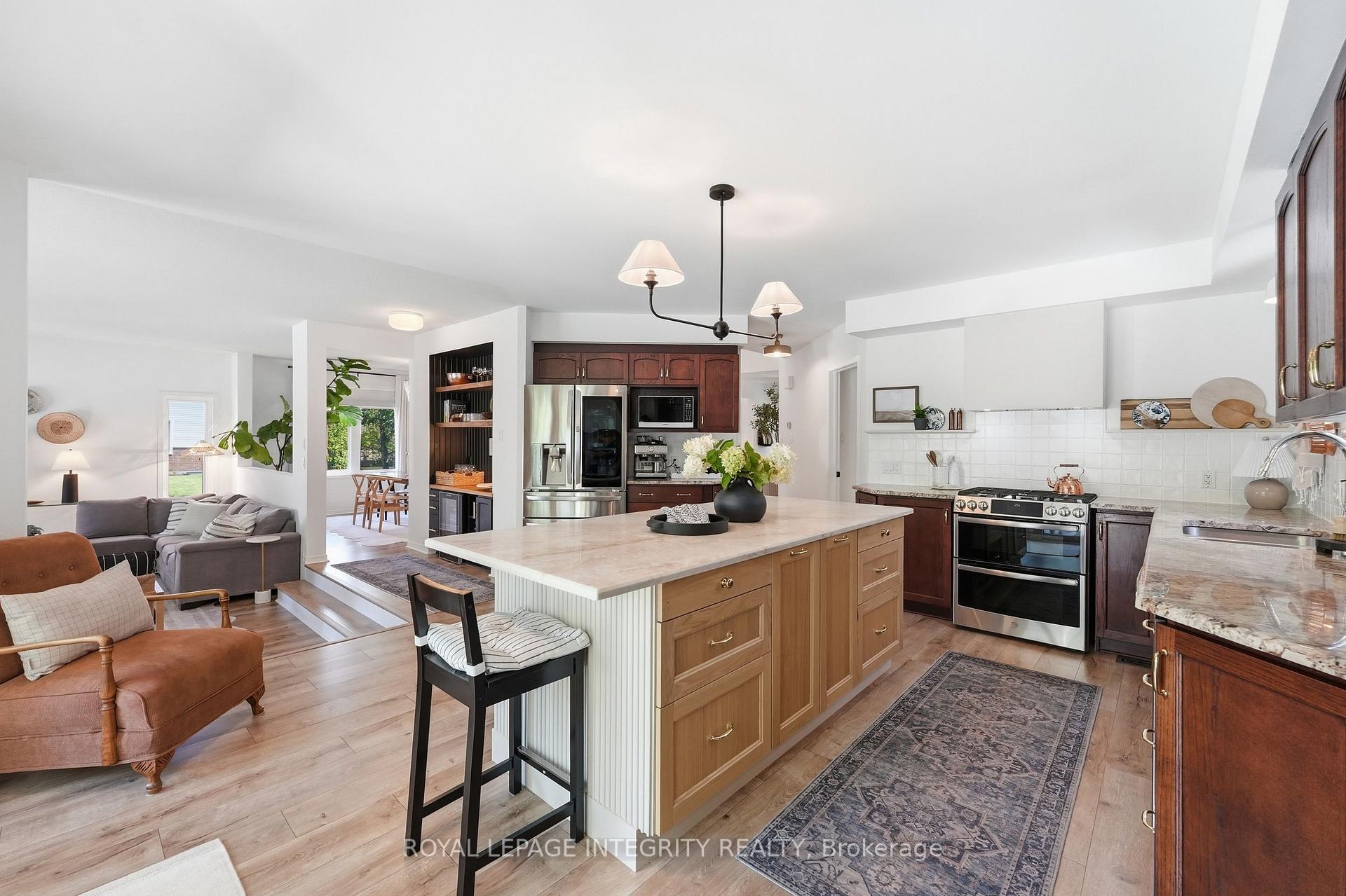 Photo 15 of 125 West Ridge Drive, Ottawa, Stittsville (Central) — HOMEH