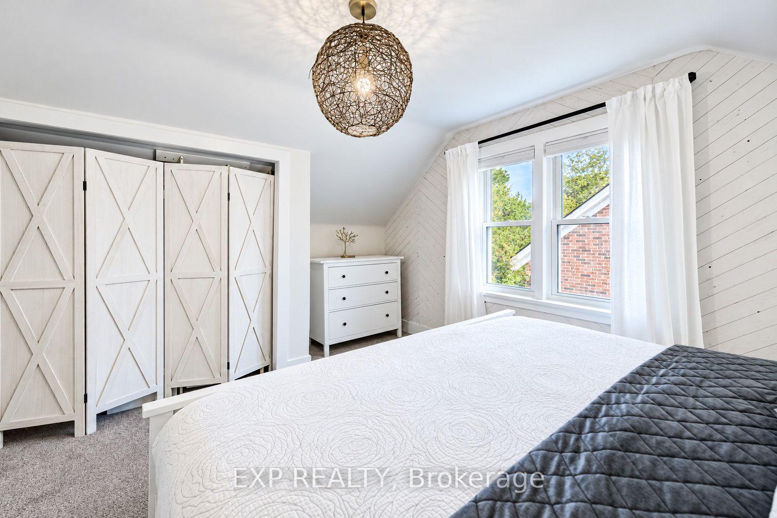 Photo 16 of 36 Crestwood Avenue, Kitchener, Uptown Waterloo/North Ward — HOMEH