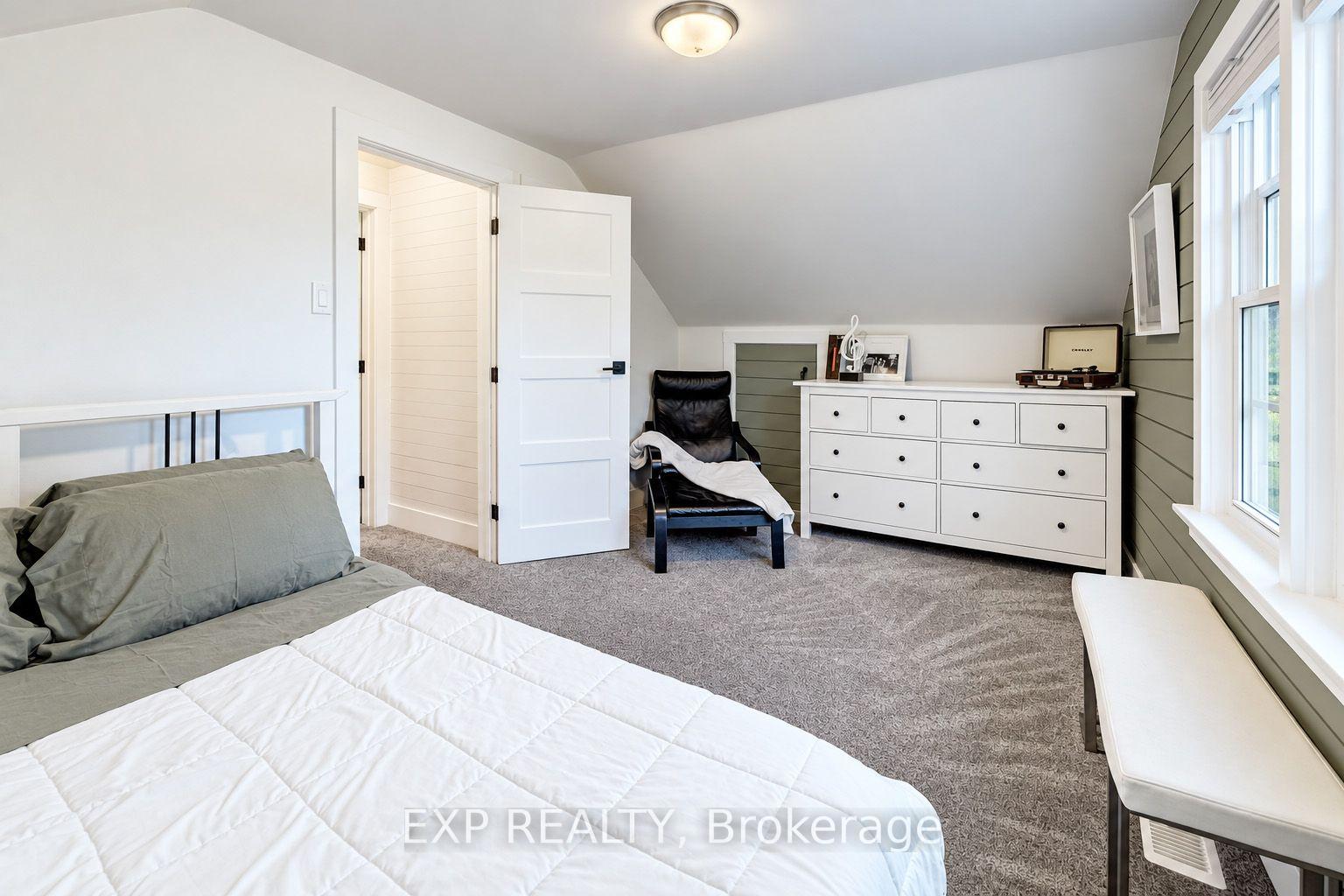Photo 18 of 36 Crestwood Avenue, Kitchener, Uptown Waterloo/North Ward — HOMEH