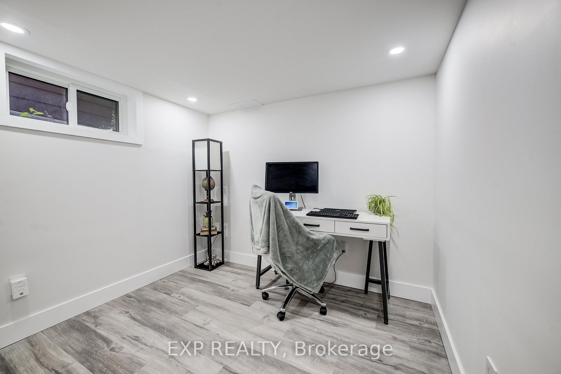 Photo 21 of 36 Crestwood Avenue, Kitchener, Uptown Waterloo/North Ward — HOMEH