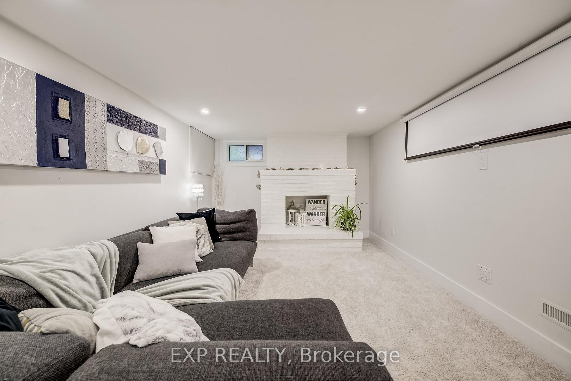 Photo 23 of 36 Crestwood Avenue, Kitchener, Uptown Waterloo/North Ward — HOMEH
