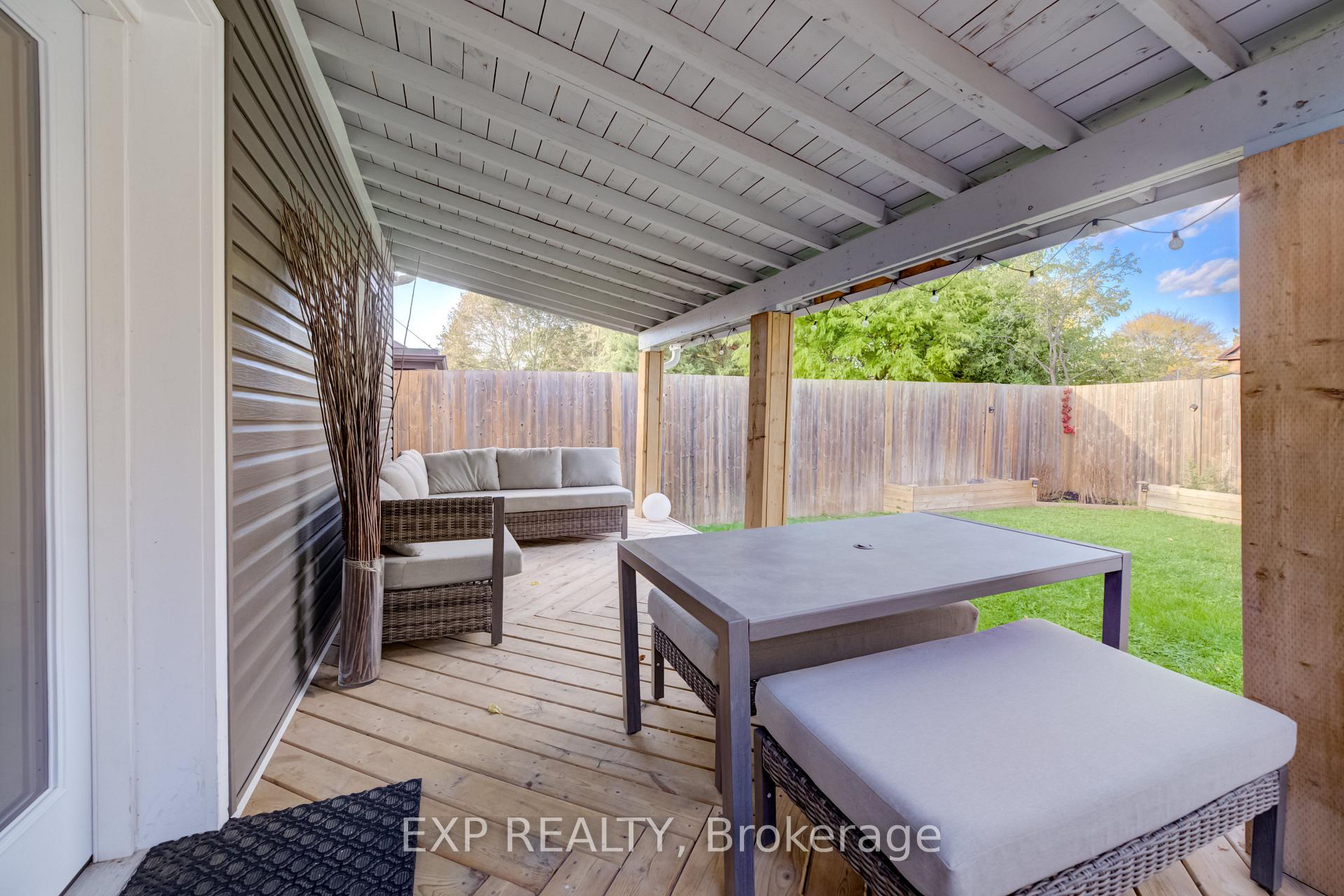 Photo 29 of 36 Crestwood Avenue, Kitchener, Uptown Waterloo/North Ward — HOMEH