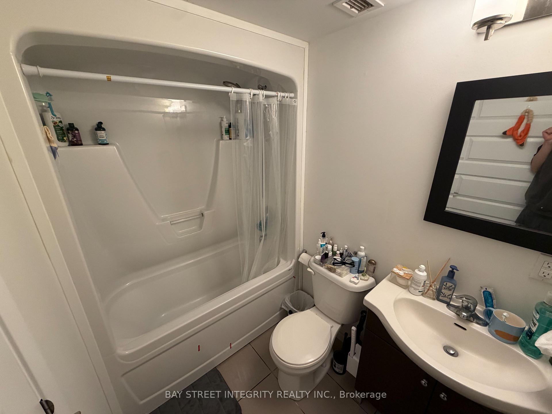Photo 10 of 158 King Street, Waterloo, Downtown Waterloo — HOMEH