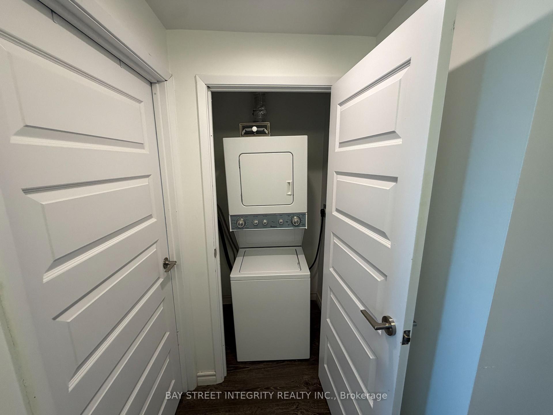 Photo 11 of 158 King Street, Waterloo, Downtown Waterloo — HOMEH