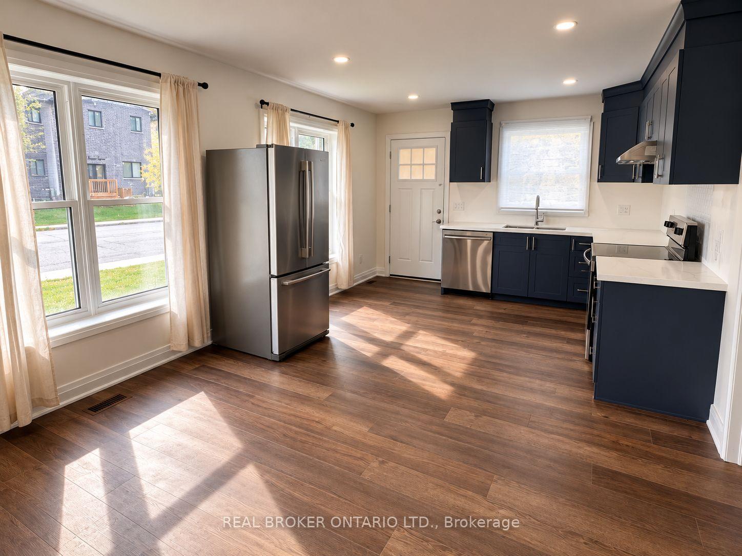 Photo 2 of Unit Unit B, 15 Keele Street, St. Catharines, Burleigh Hill — HOMEH