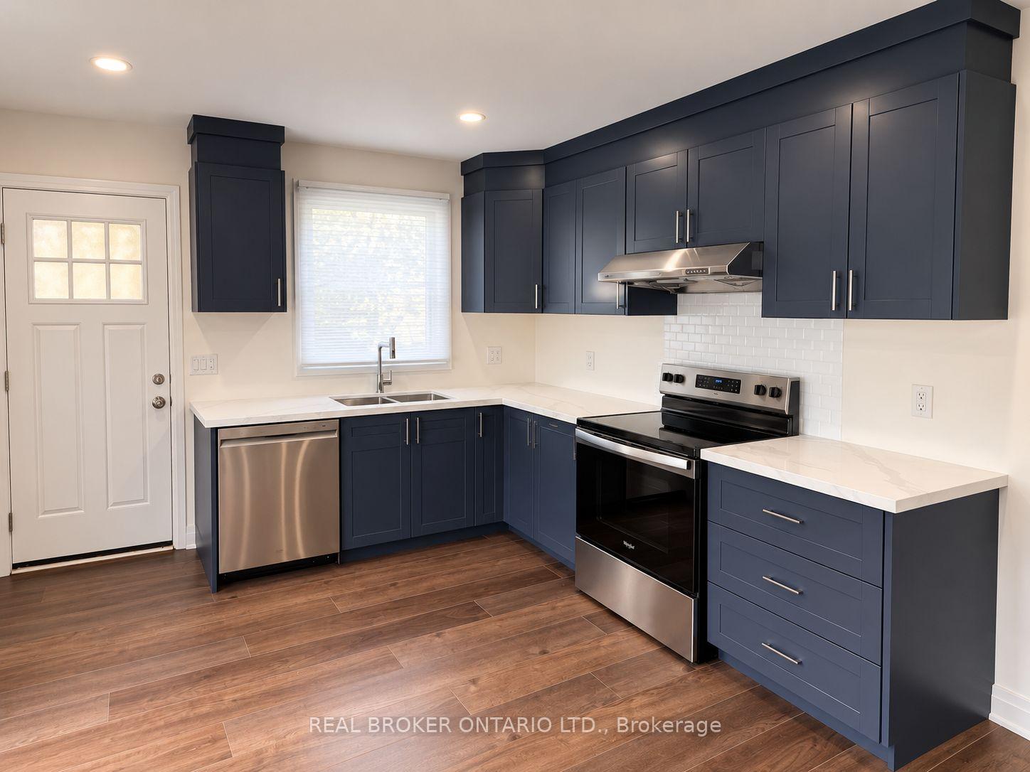 Photo 3 of Unit Unit B, 15 Keele Street, St. Catharines, Burleigh Hill — HOMEH