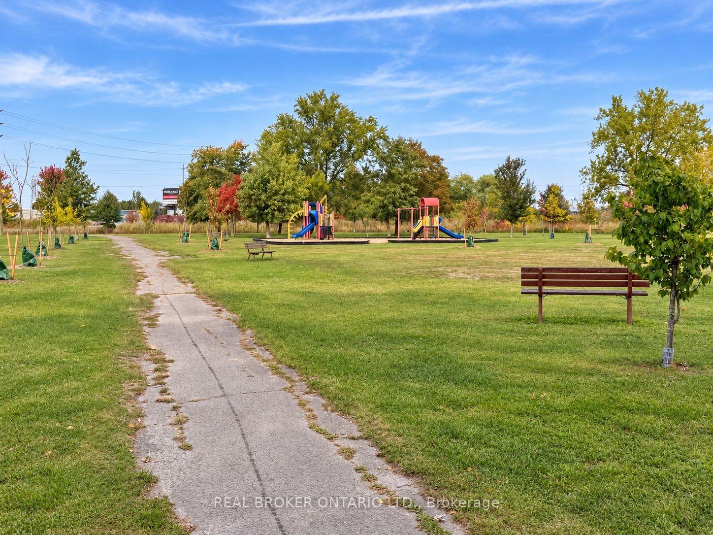 Photo 23 of Unit Unit B, 15 Keele Street, St. Catharines, Burleigh Hill — HOMEH