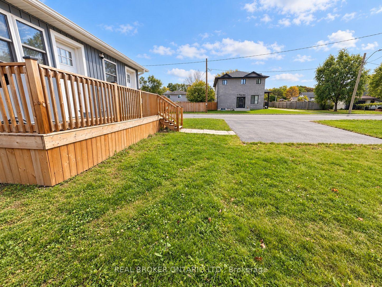 Photo 27 of Unit Unit B, 15 Keele Street, St. Catharines, Burleigh Hill — HOMEH