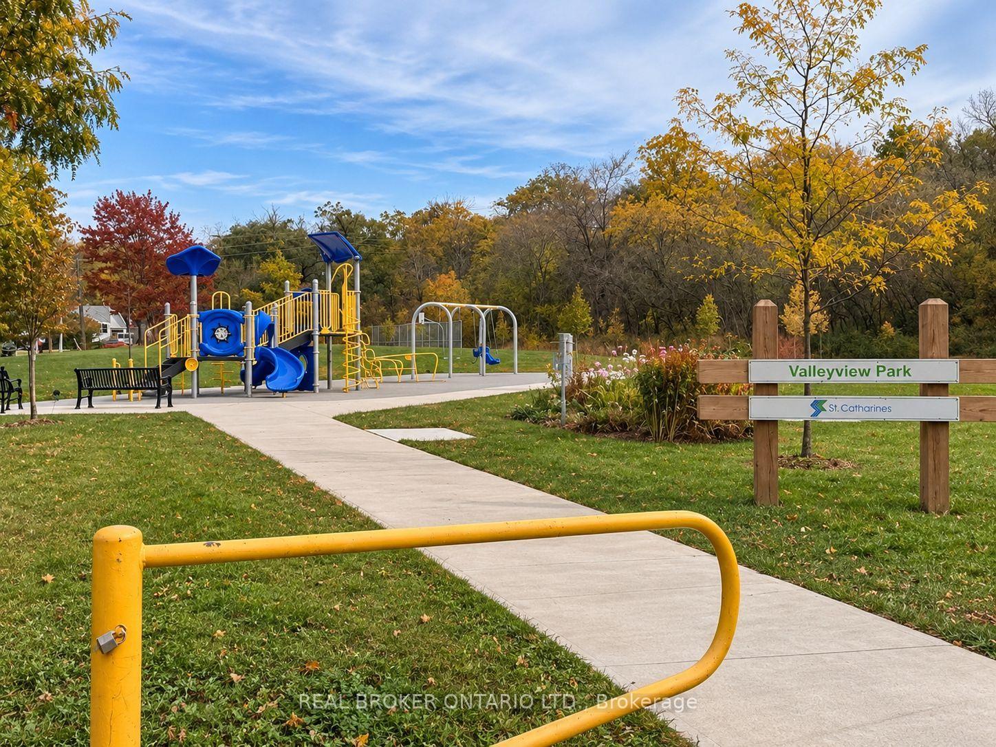 Photo 30 of Unit Unit B, 15 Keele Street, St. Catharines, Burleigh Hill — HOMEH