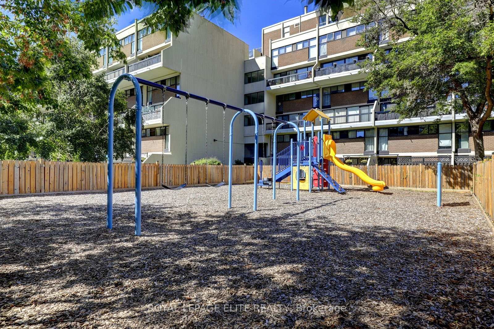 Photo 39 of Unit 250, 2 Valhalla Inn Road, Etobicoke, Islington-City Centre West — HOMEH