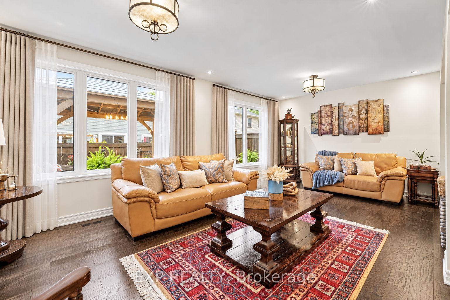 Photo 7 of 428 White Arctic Avenue, Ottawa, Barrhaven - Half Moon Bay — HOMEH