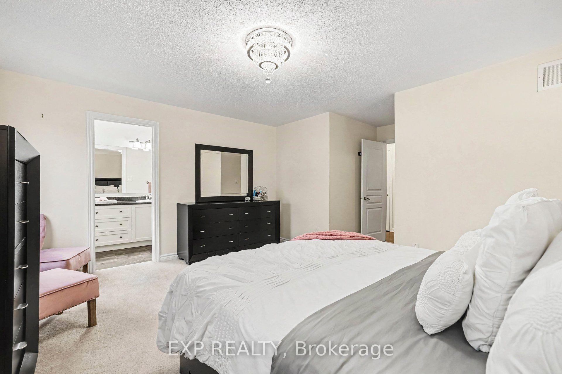 Photo 21 of 428 White Arctic Avenue, Ottawa, Barrhaven - Half Moon Bay — HOMEH