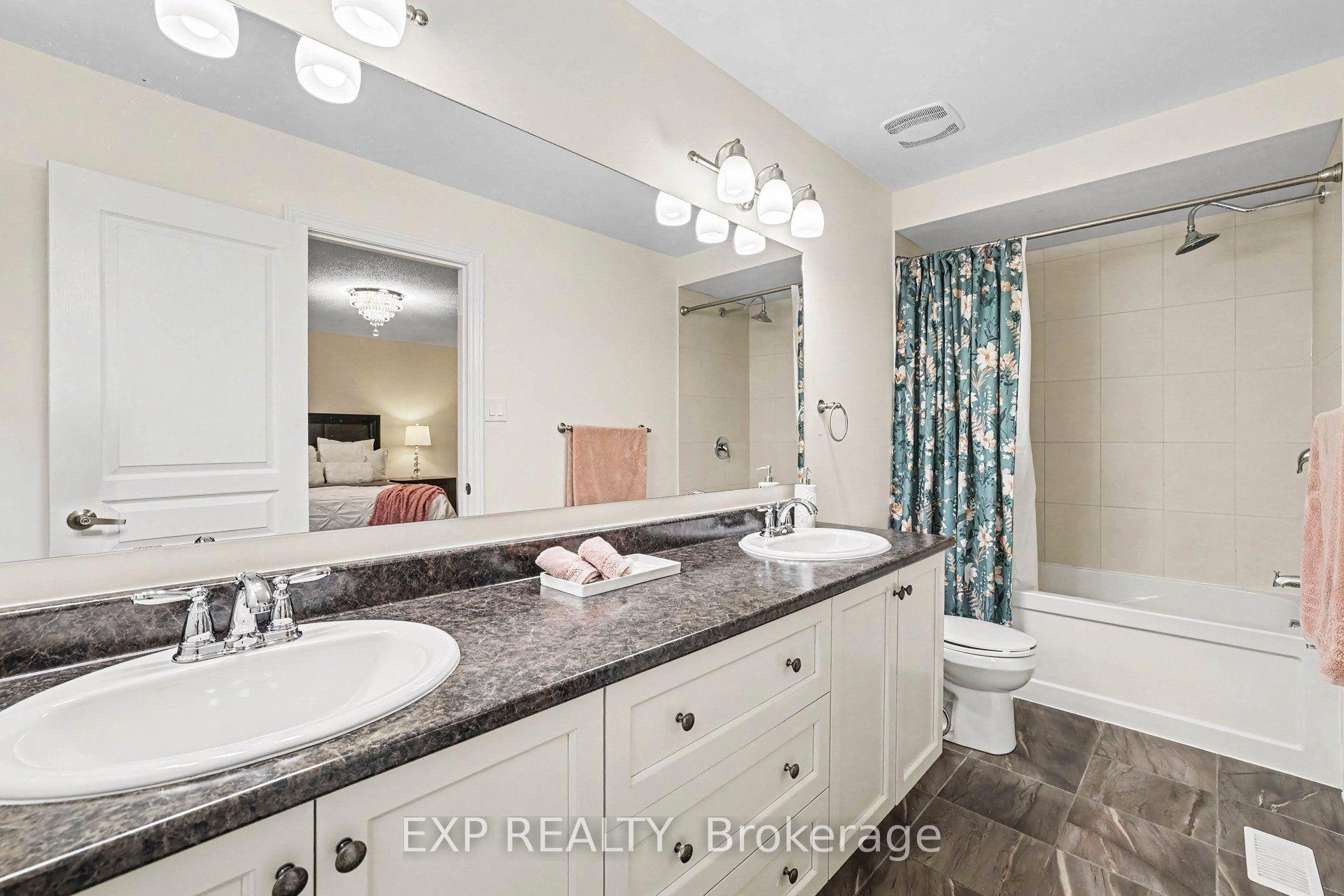 Photo 25 of 428 White Arctic Avenue, Ottawa, Barrhaven - Half Moon Bay — HOMEH