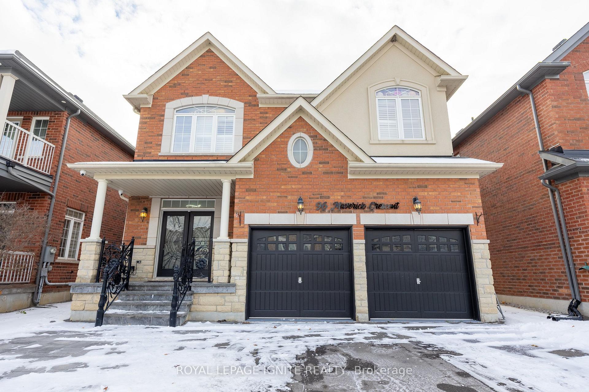Photo 2 of 96 Maverick Crescent, Vaughan, Patterson — HOMEH