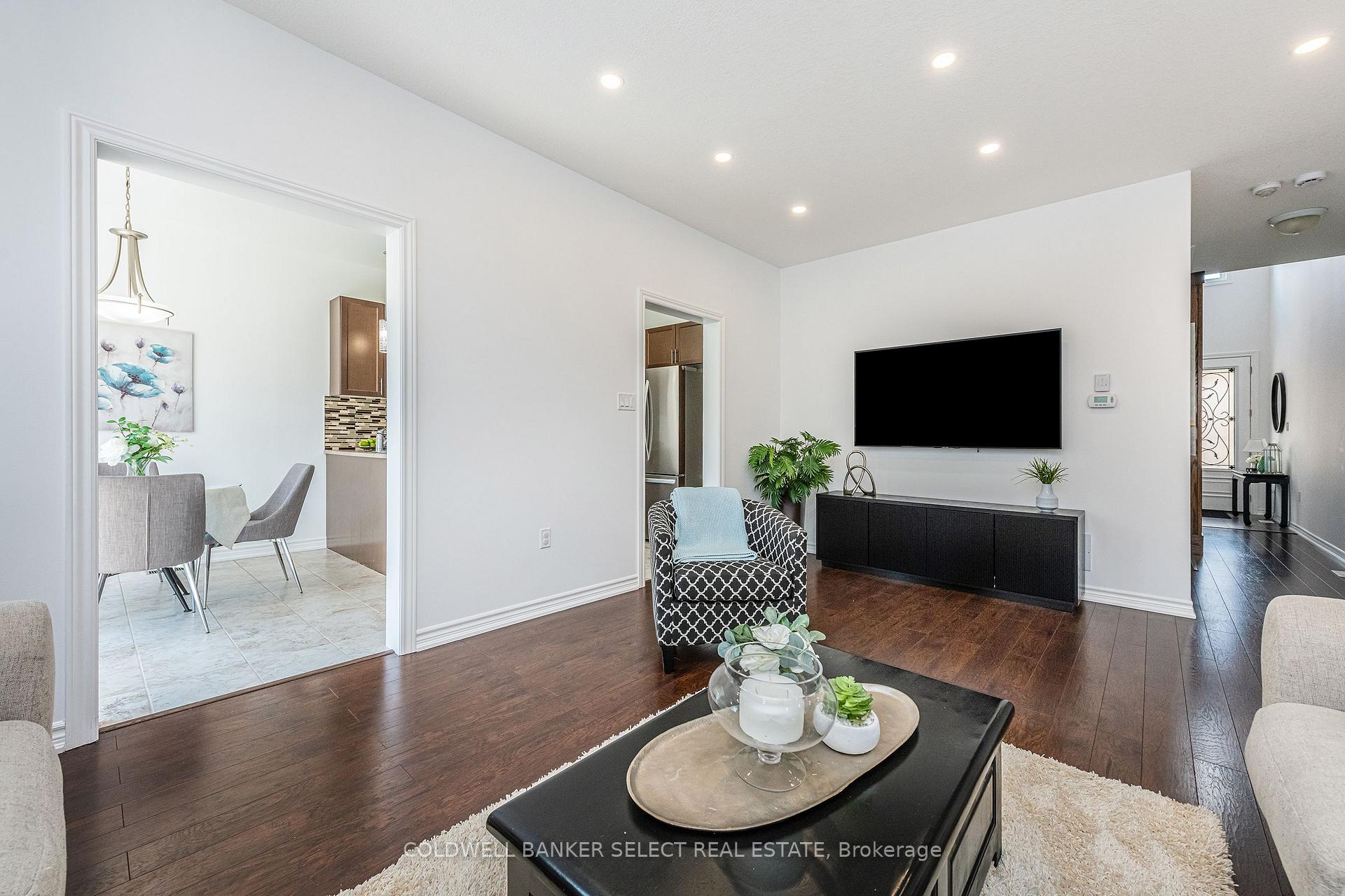 Photo 11 of 45 Holt Drive, New Tecumseth, Alliston — HOMEH