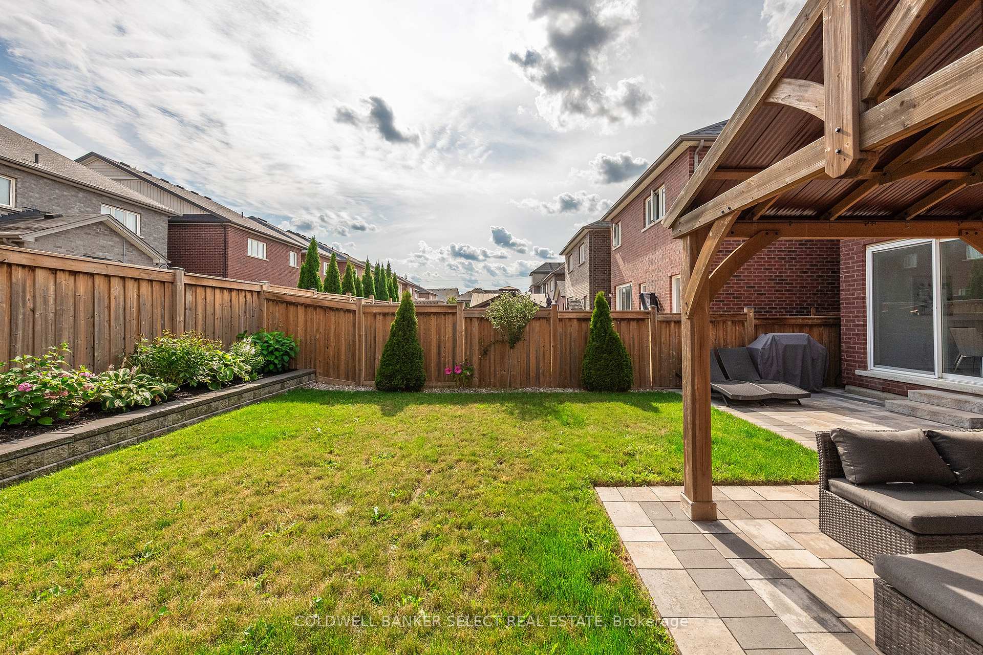 Photo 35 of 45 Holt Drive, New Tecumseth, Alliston — HOMEH