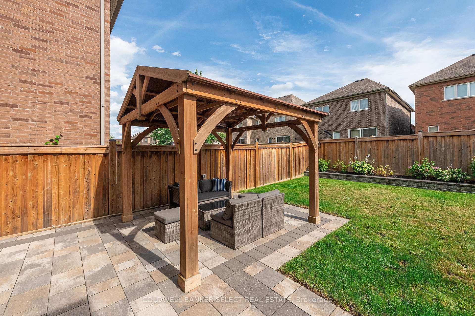 Photo 36 of 45 Holt Drive, New Tecumseth, Alliston — HOMEH