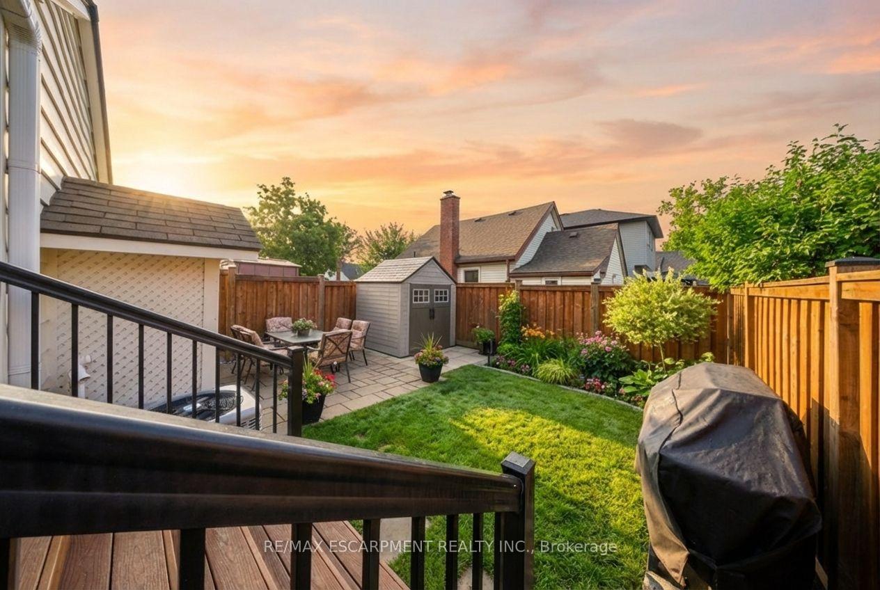 Photo 19 of 36 Queensdale Avenue W, Hamilton, Southam — HOMEH
