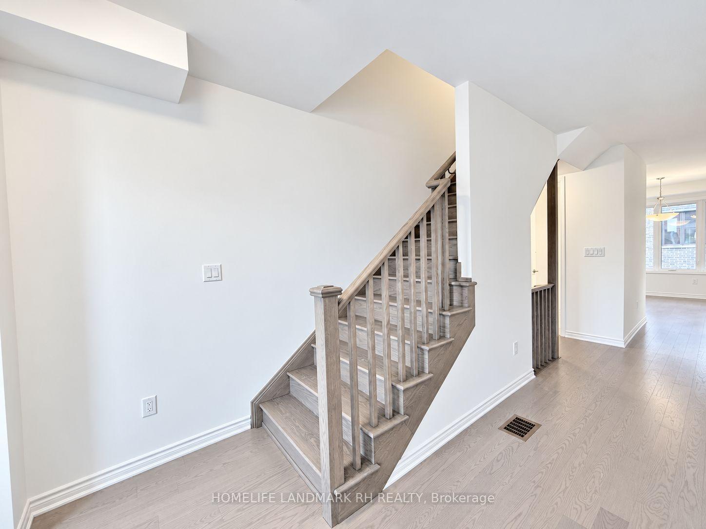 Photo 15 of 8 Avani Avenue, Markham, Rural Markham — HOMEH