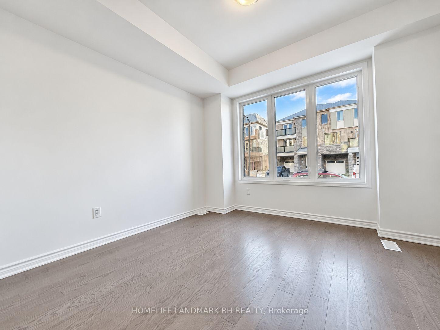 Photo 23 of 8 Avani Avenue, Markham, Rural Markham — HOMEH