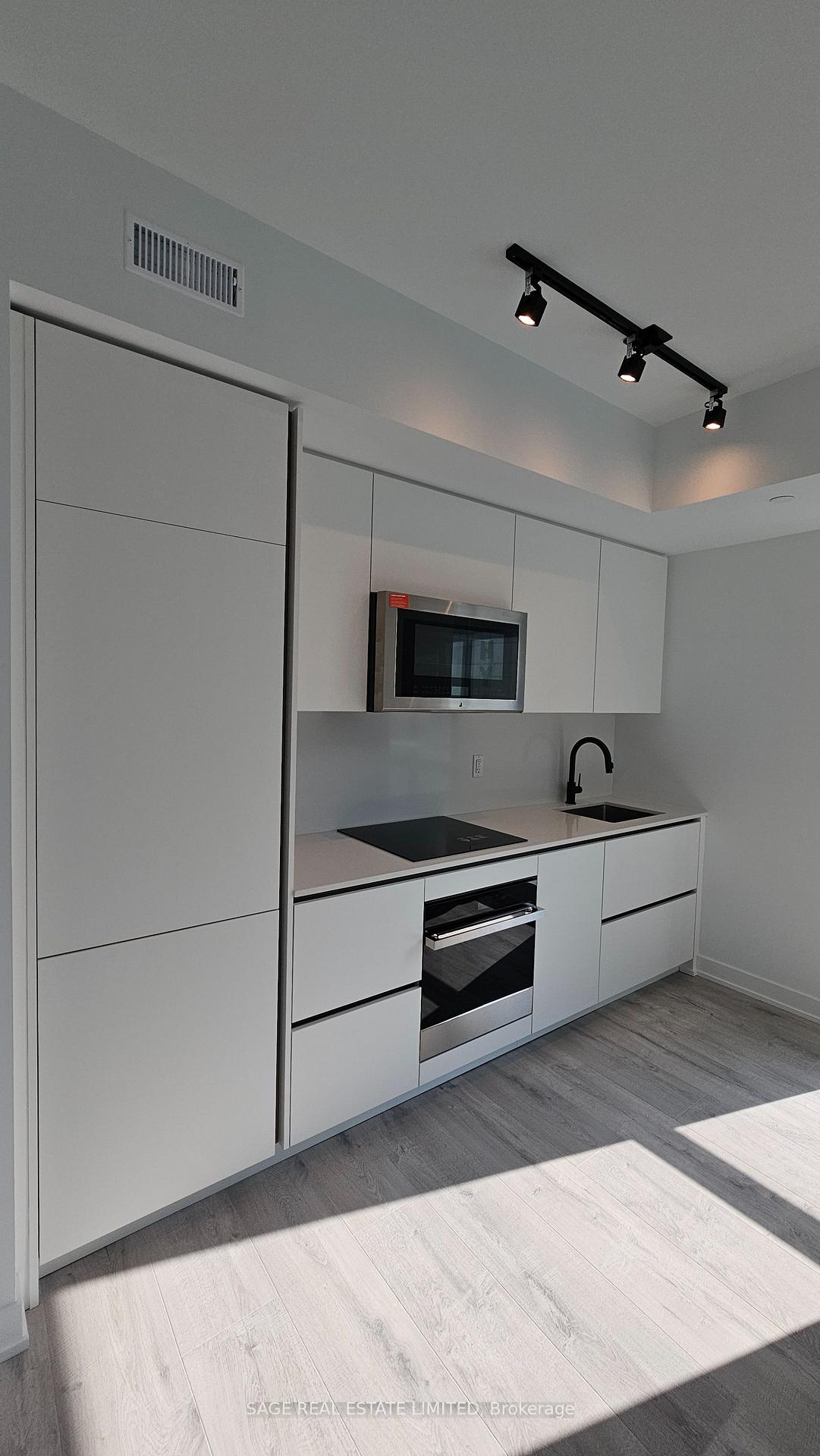 Photo 6 of Unit 1806, 327 King Street W, Toronto, Waterfront Communities — HOMEH