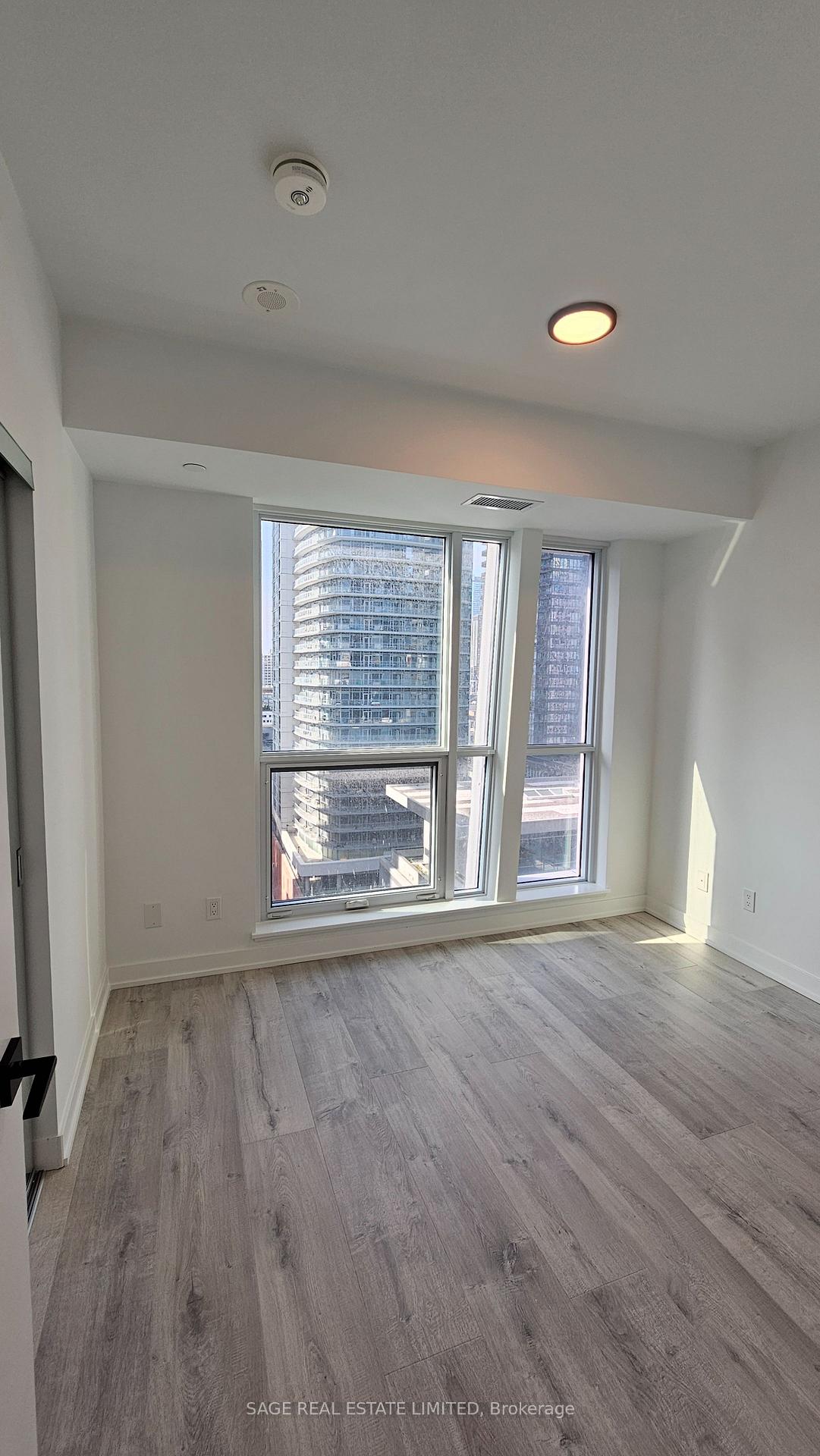 Photo 10 of Unit 1806, 327 King Street W, Toronto, Waterfront Communities — HOMEH