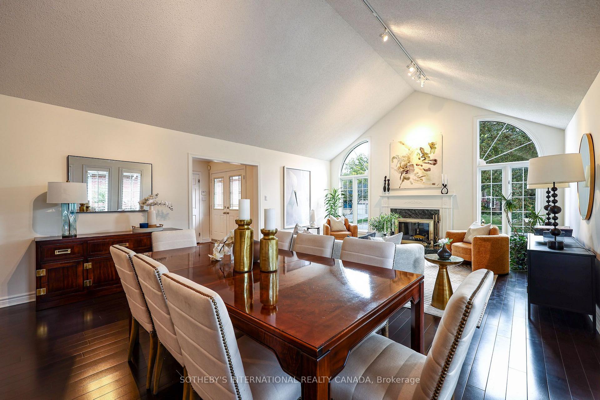 Photo 8 of 33 Captain Armstrong Lane, Markham, Sherwood-Amberglen — HOMEH