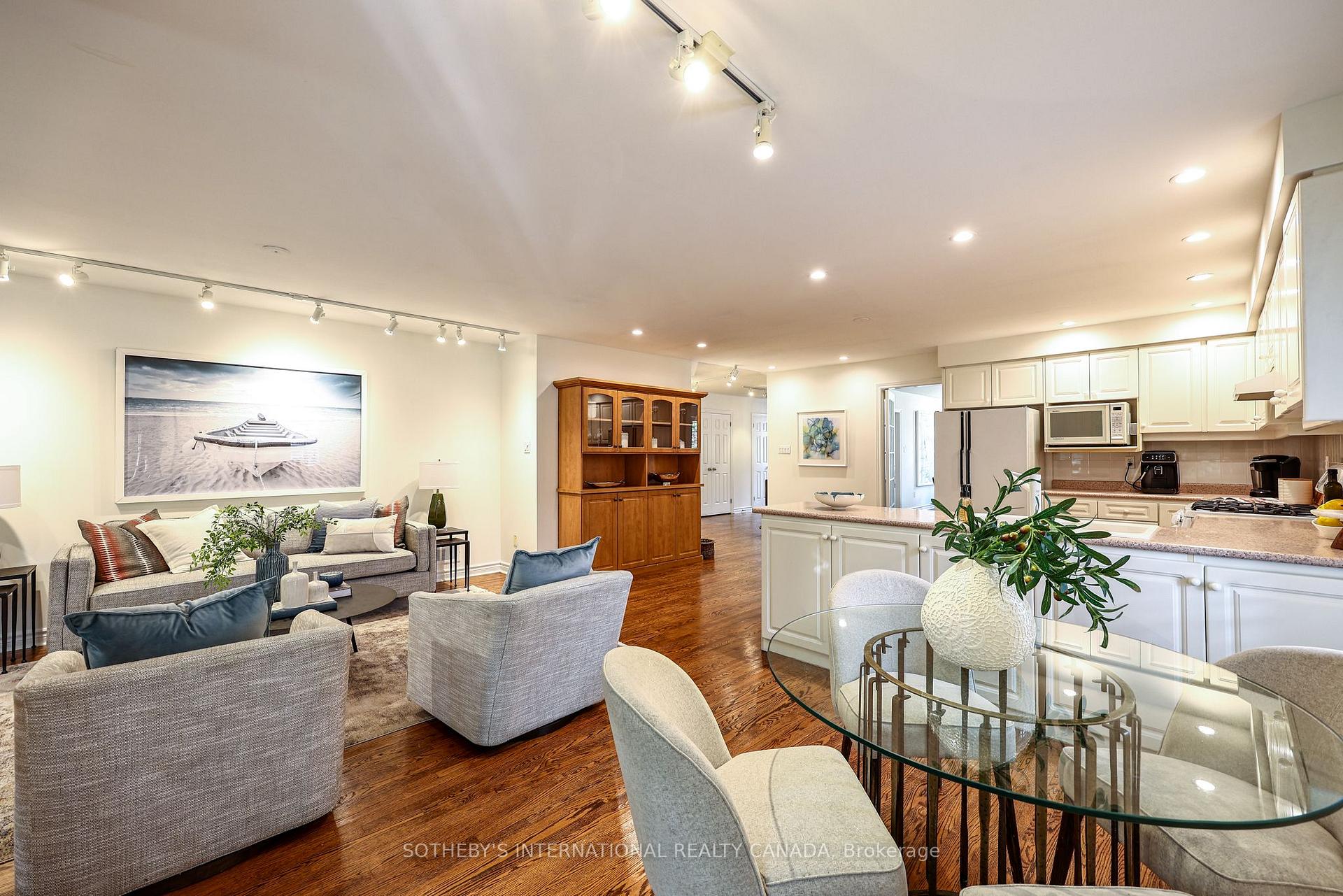 Photo 12 of 33 Captain Armstrong Lane, Markham, Sherwood-Amberglen — HOMEH