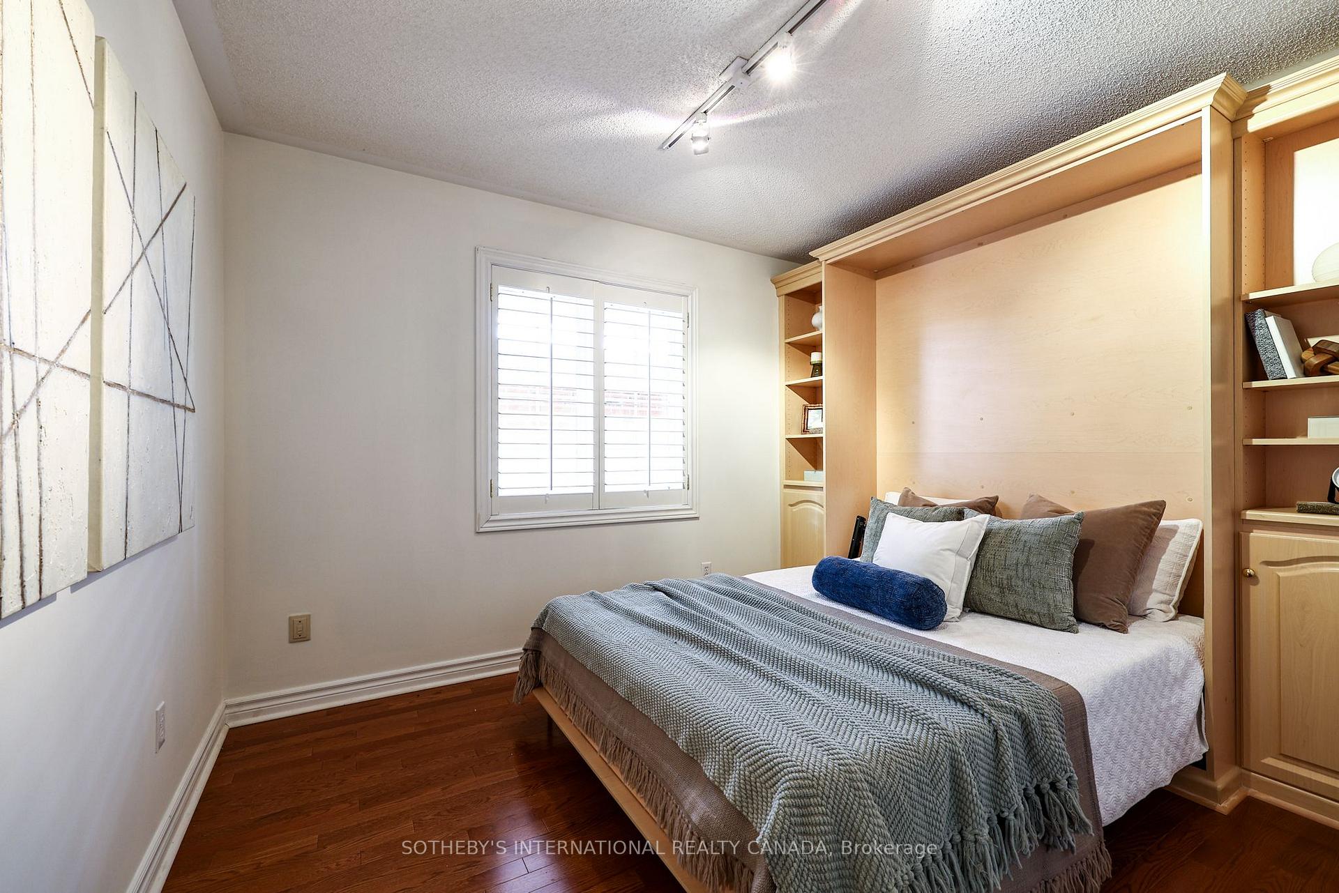 Photo 18 of 33 Captain Armstrong Lane, Markham, Sherwood-Amberglen — HOMEH