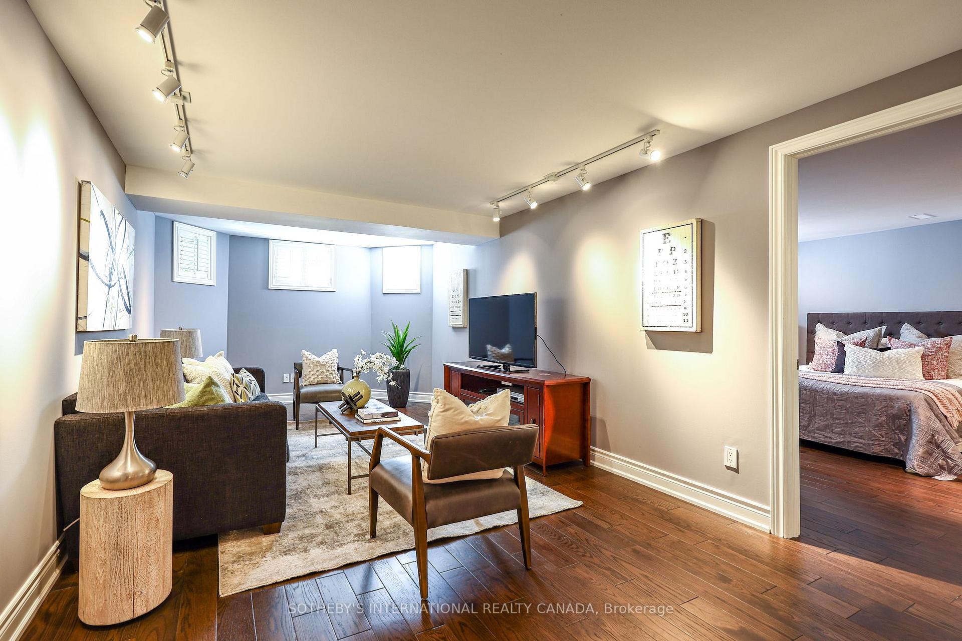 Photo 25 of 33 Captain Armstrong Lane, Markham, Sherwood-Amberglen — HOMEH