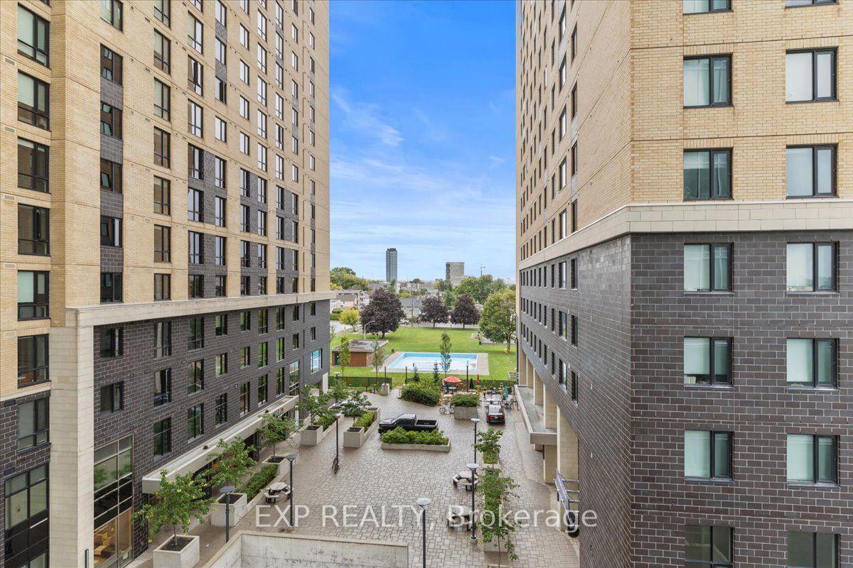 Photo 5 of Unit 406, 111 Champagne Avenue S, Ottawa, West Centre Town — HOMEH