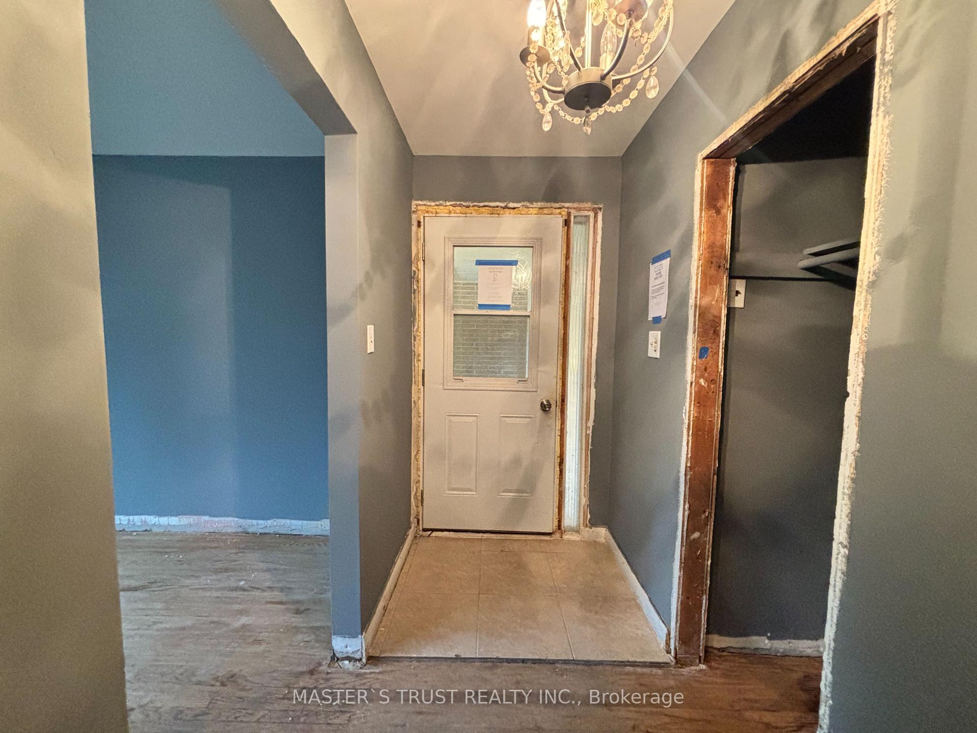 Photo 5 of 62 Melrose Avenue, Barrie, Codrington — HOMEH