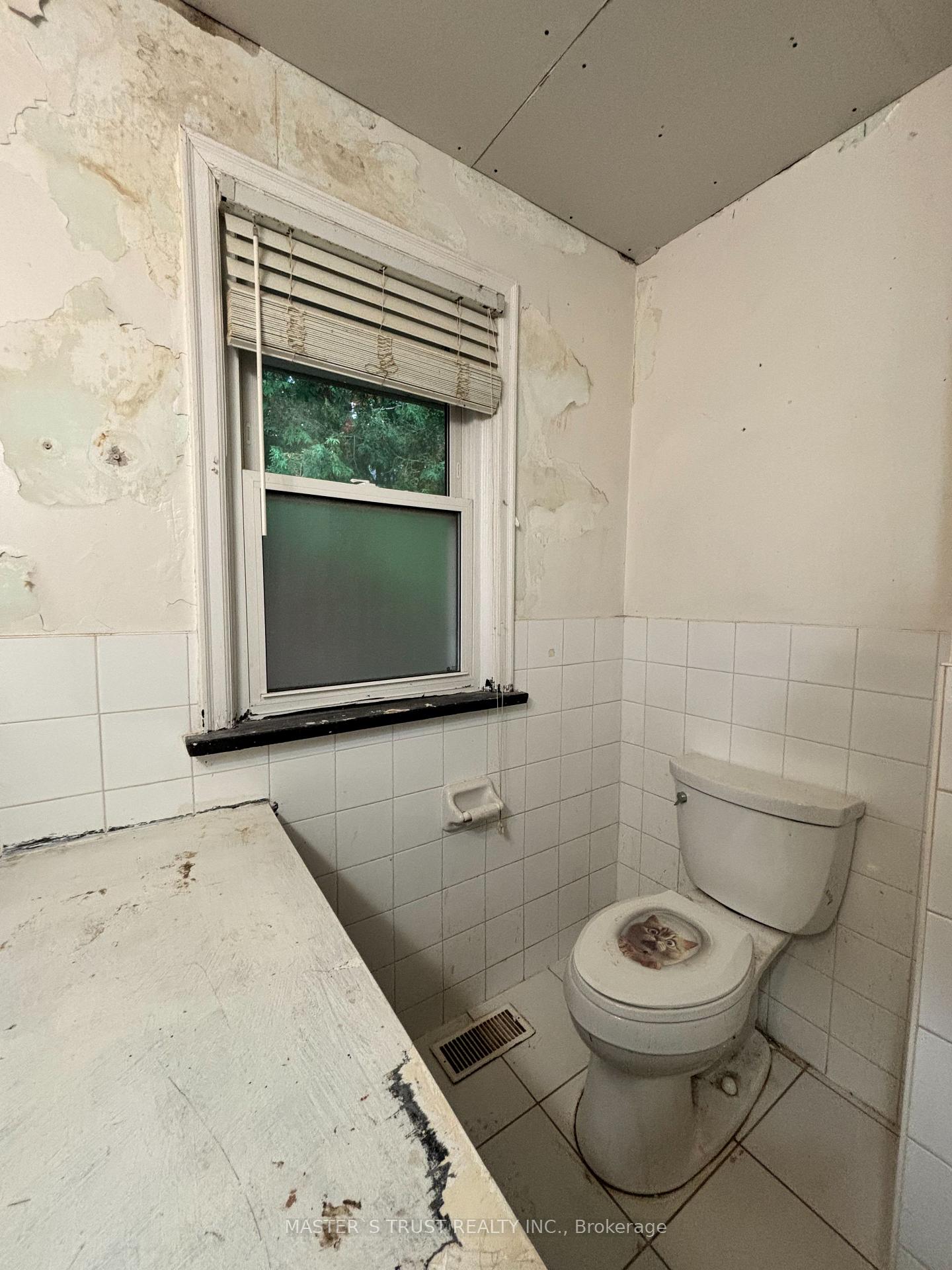 Photo 16 of 62 Melrose Avenue, Barrie, Codrington — HOMEH