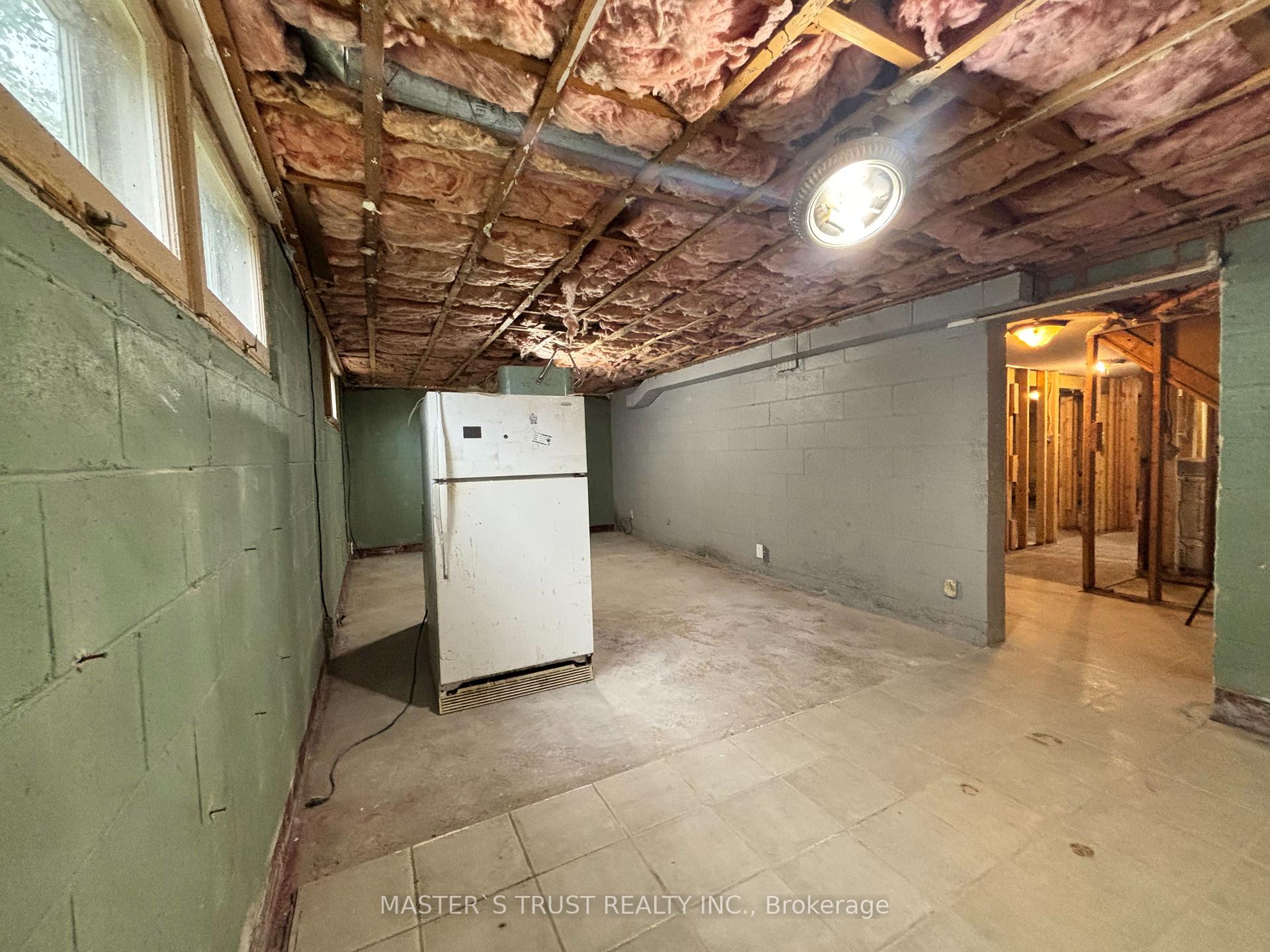 Photo 21 of 62 Melrose Avenue, Barrie, Codrington — HOMEH
