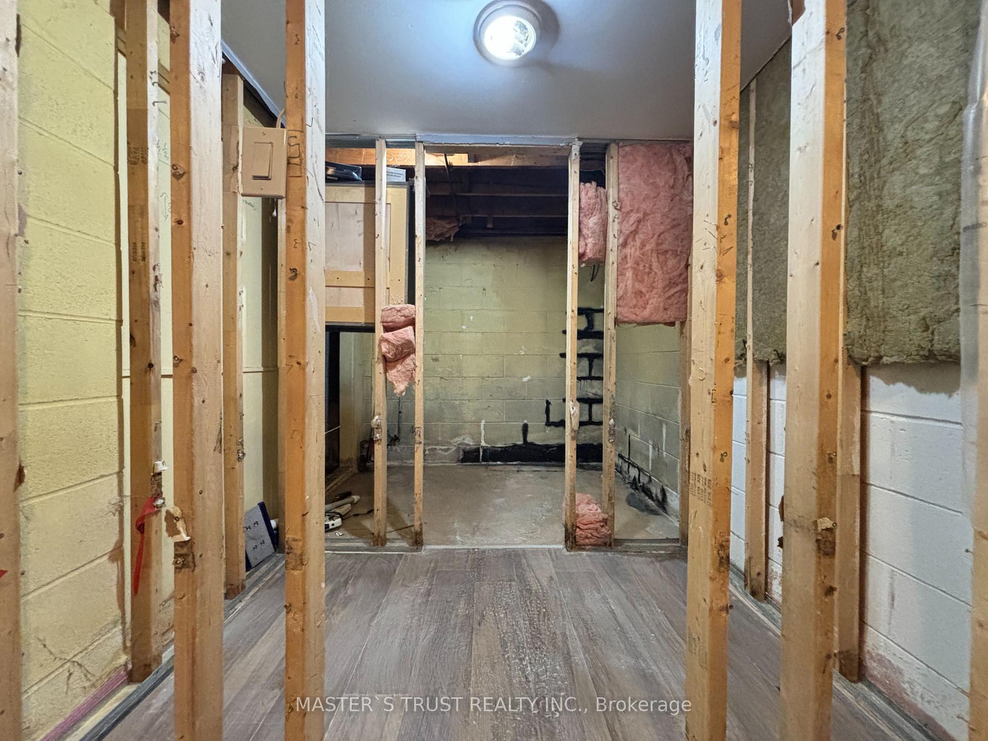 Photo 27 of 62 Melrose Avenue, Barrie, Codrington — HOMEH