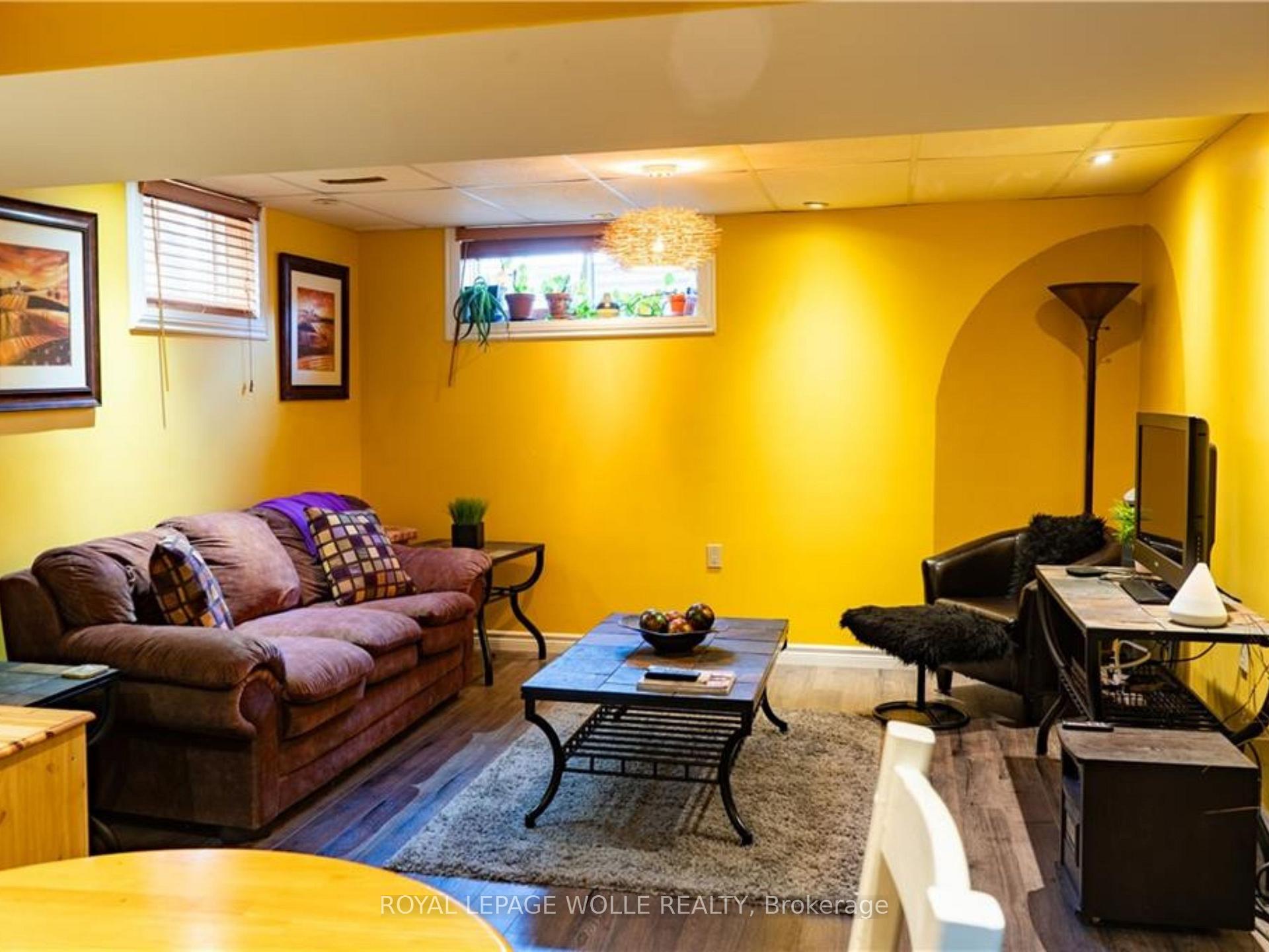 Photo 5 of 845 Brandenburg Boulevard, Waterloo, Beechwood West — HOMEH