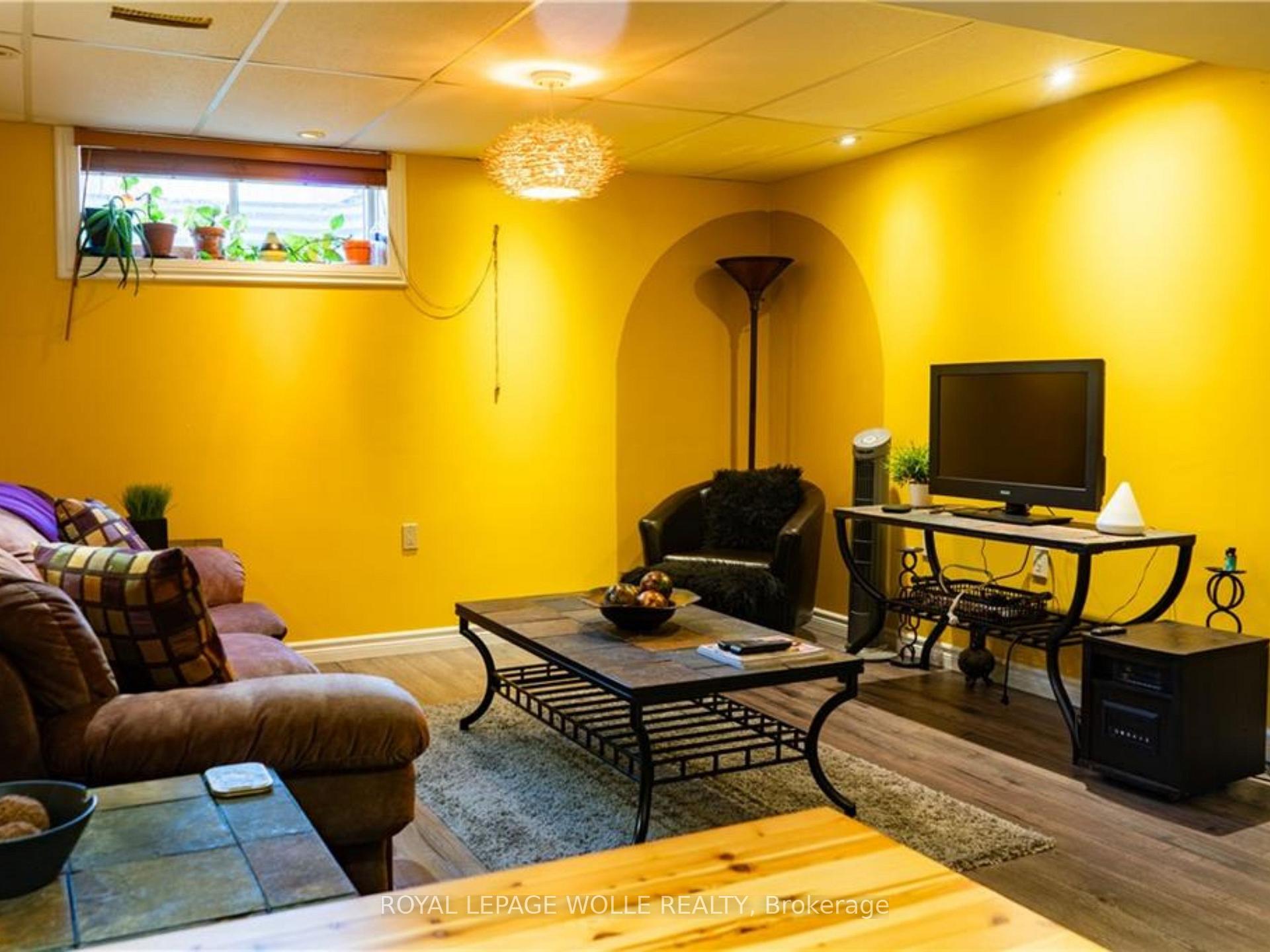 Photo 6 of 845 Brandenburg Boulevard, Waterloo, Beechwood West — HOMEH
