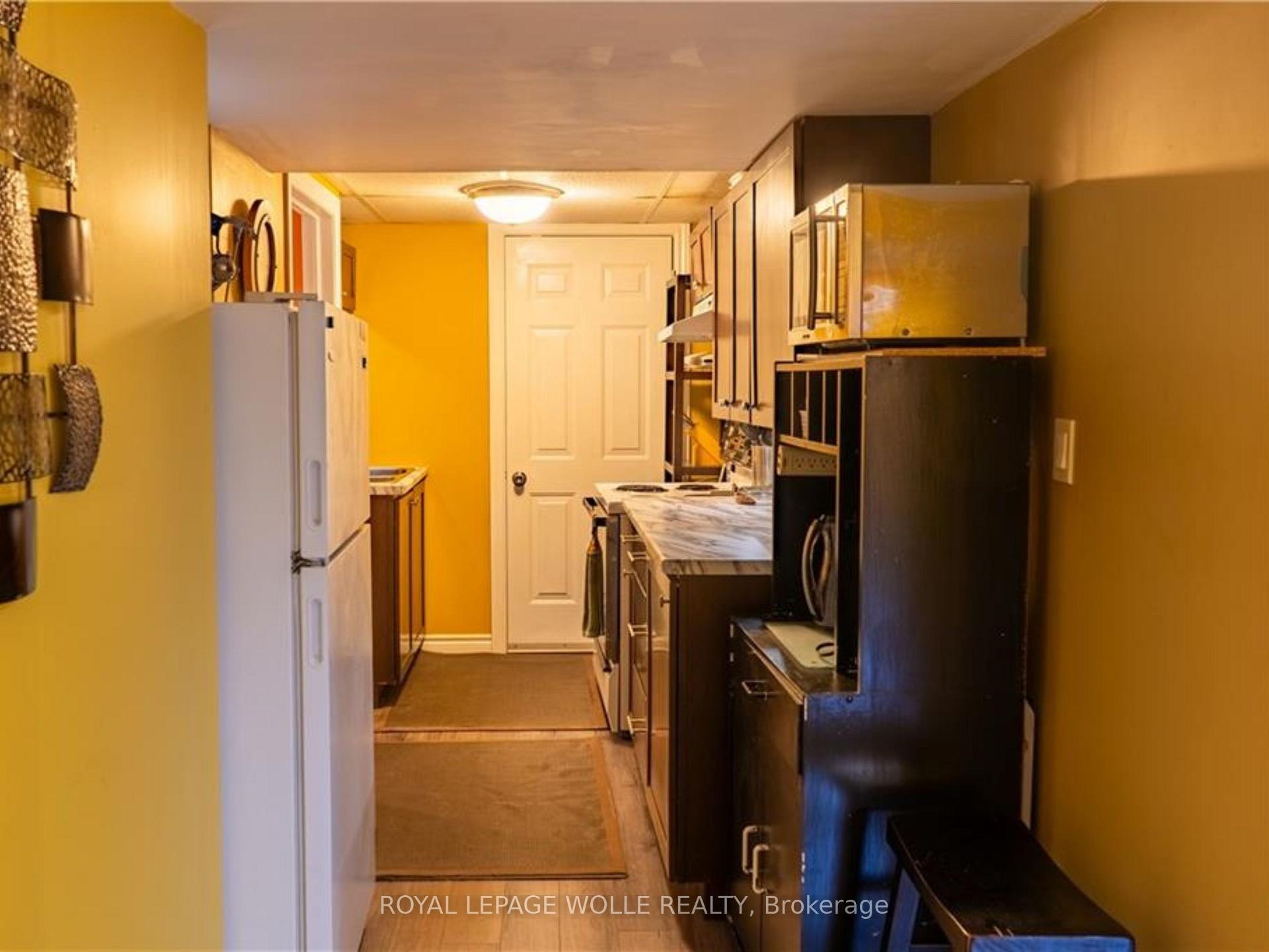 Photo 9 of 845 Brandenburg Boulevard, Waterloo, Beechwood West — HOMEH