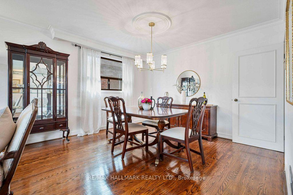 Photo 14 of 12 Tammy Lane, Etobicoke, West Humber-Clairville — HOMEH